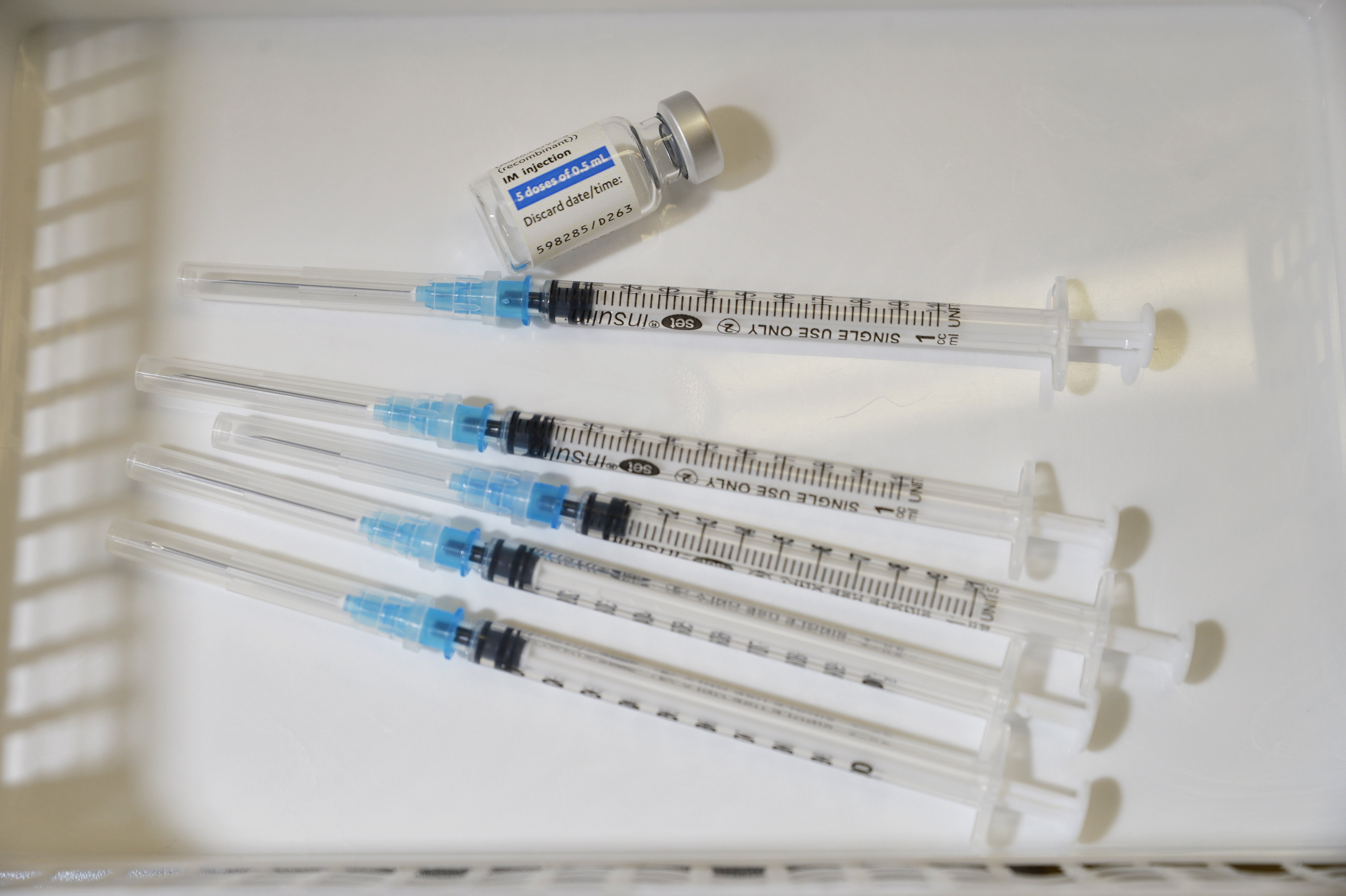 Az amerikai járványügyi központ szakértői a Janssen vakcina helyett inkább más oltást javasolnak