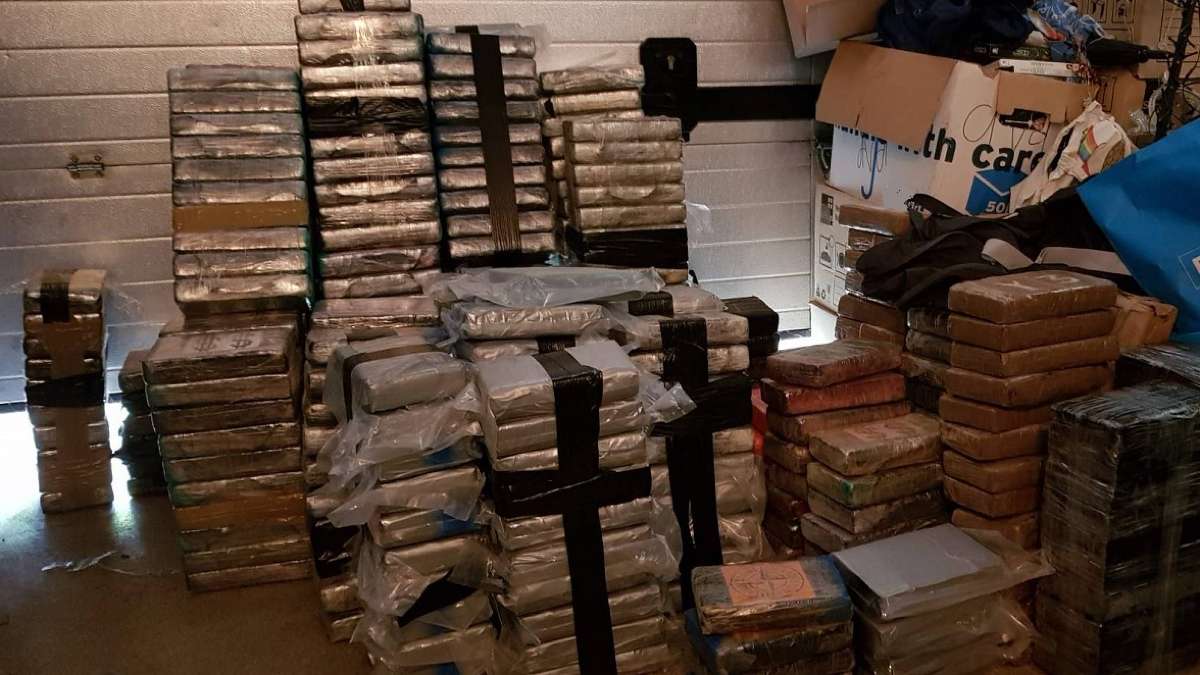 Három tonna kokaint találtak egy holland farmon