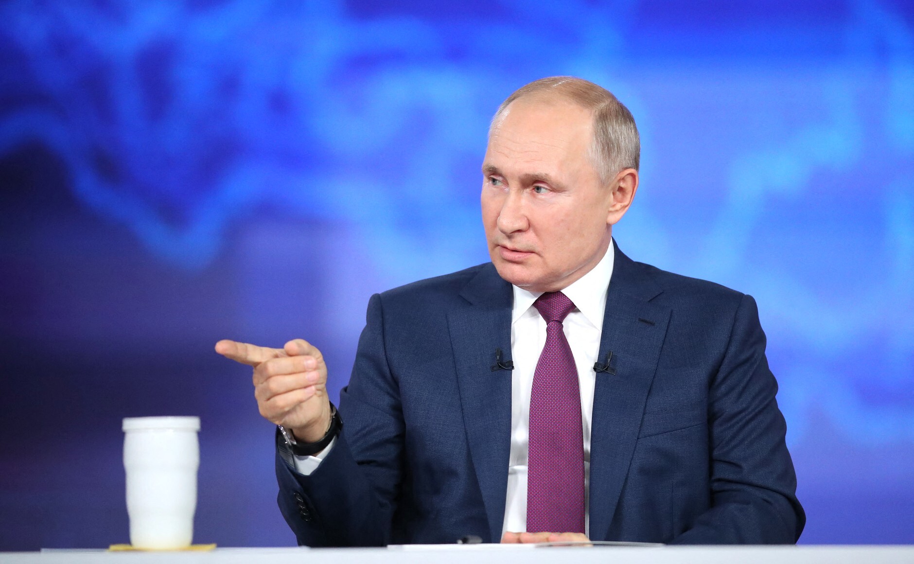 Putyin: Ha elsüllyesztettük volna a brit hadihajót, akkor sem tört volna ki a harmadik világháború