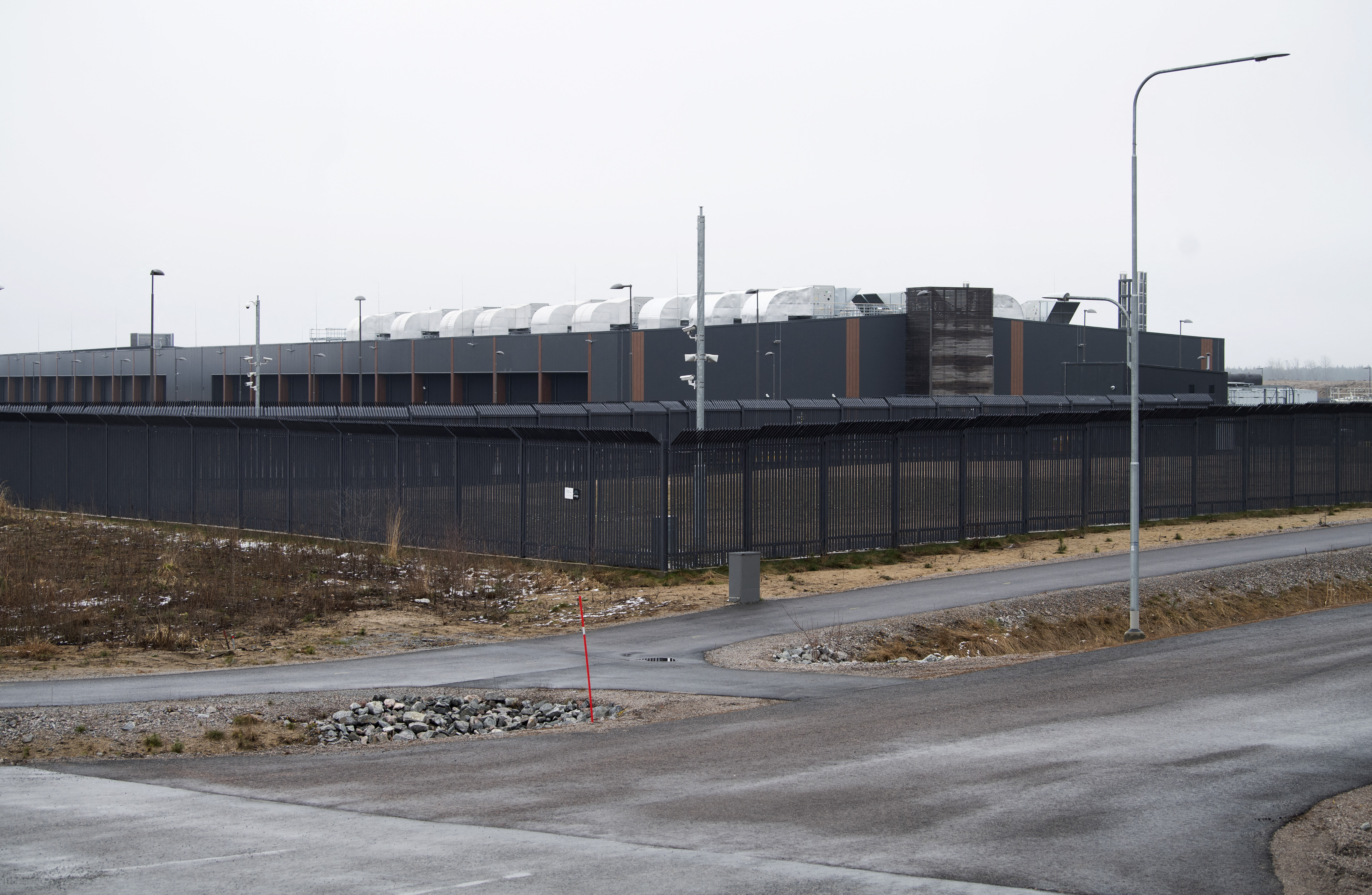 Túszul ejtettek két börtönőrt egy szigorúan őrzött svéd börtönben