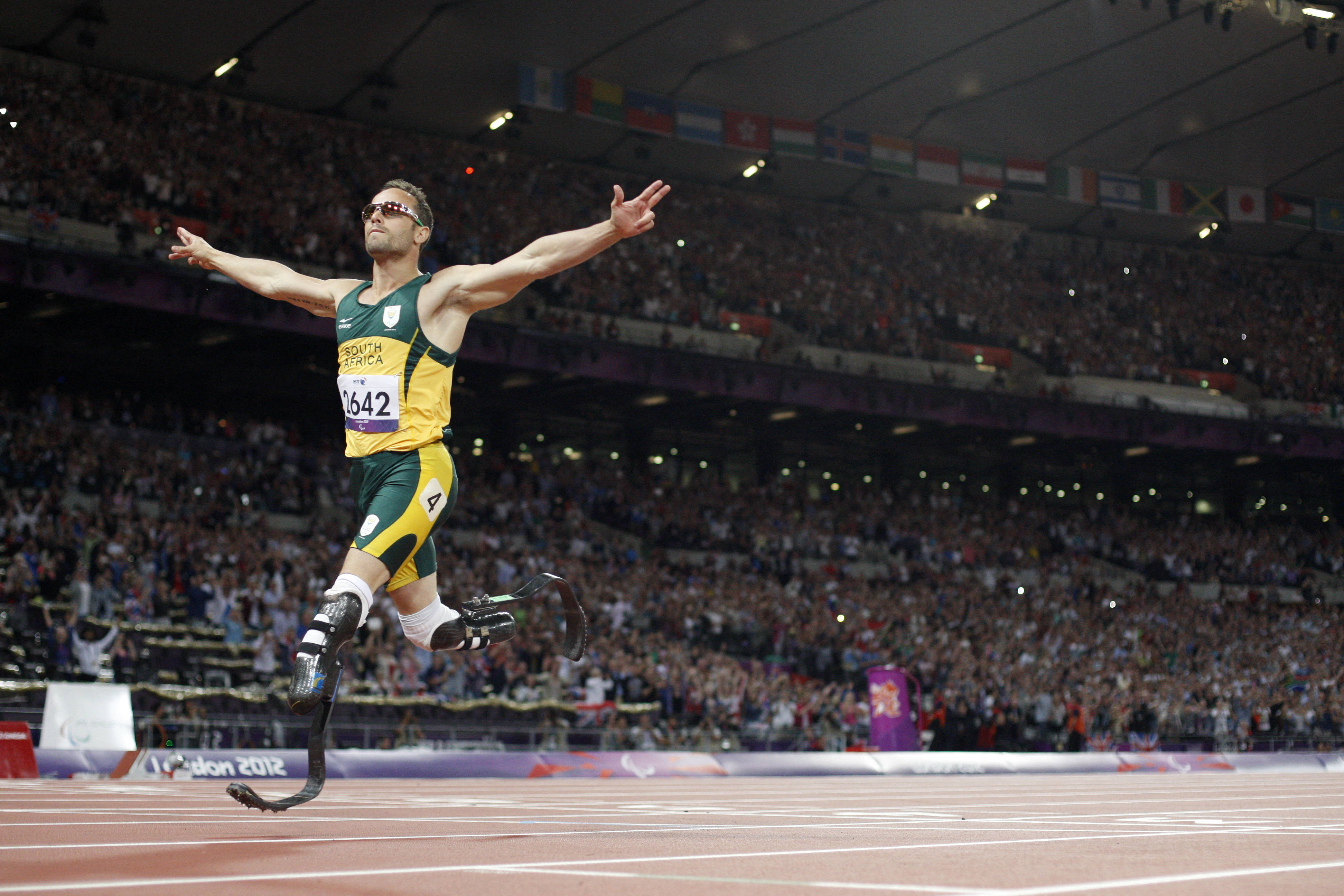 Oscar Pistorius a 400 méteres síkfutásban megnyert paralimpiai döntő után 2012-ben Londonban