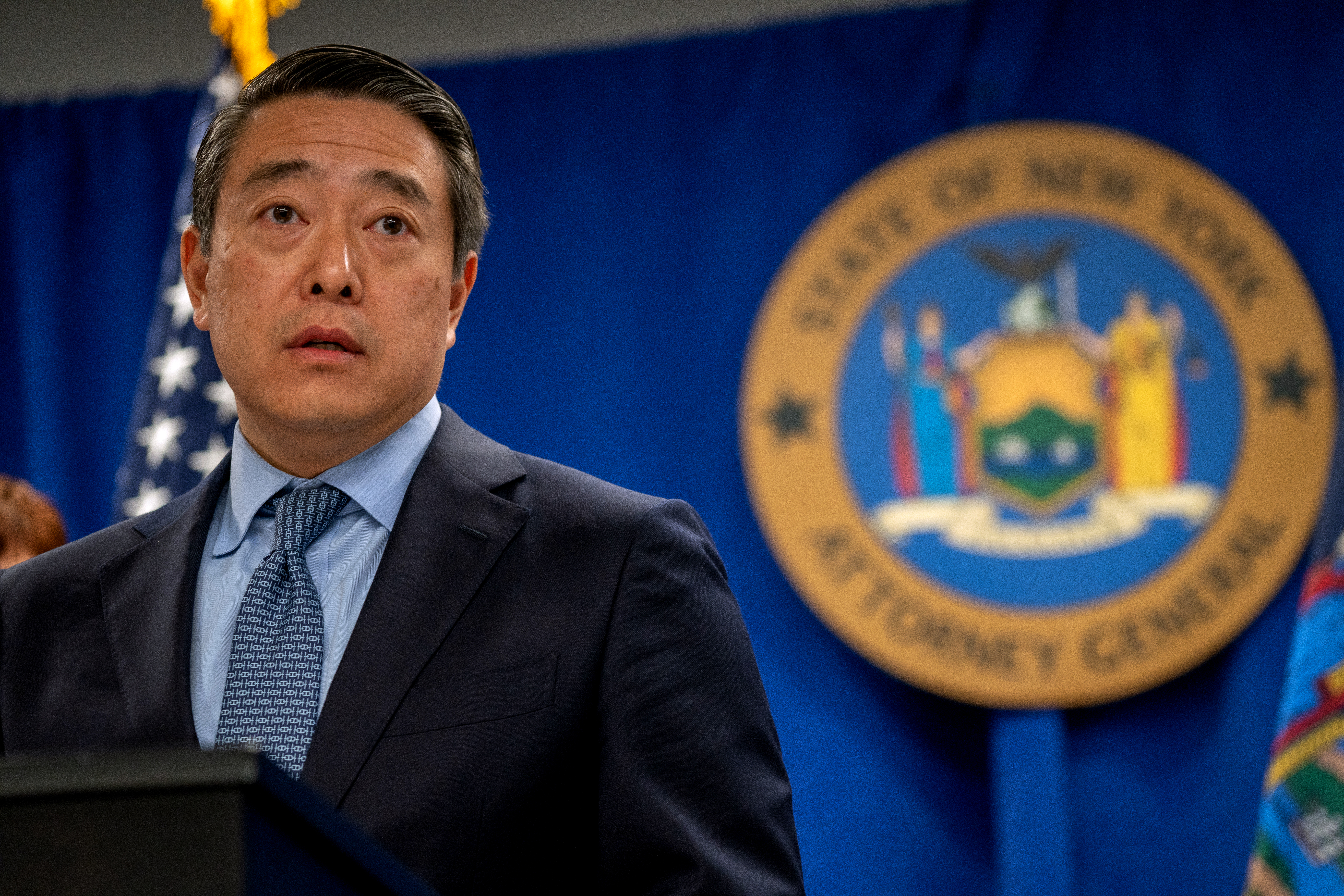 Joon H. Kim egykori szövetségi ügyész, az Andrew Cuomo elleni szexuális zaklatási vádakat kivizsgáló jogász keddi sajtótájékoztatóján.