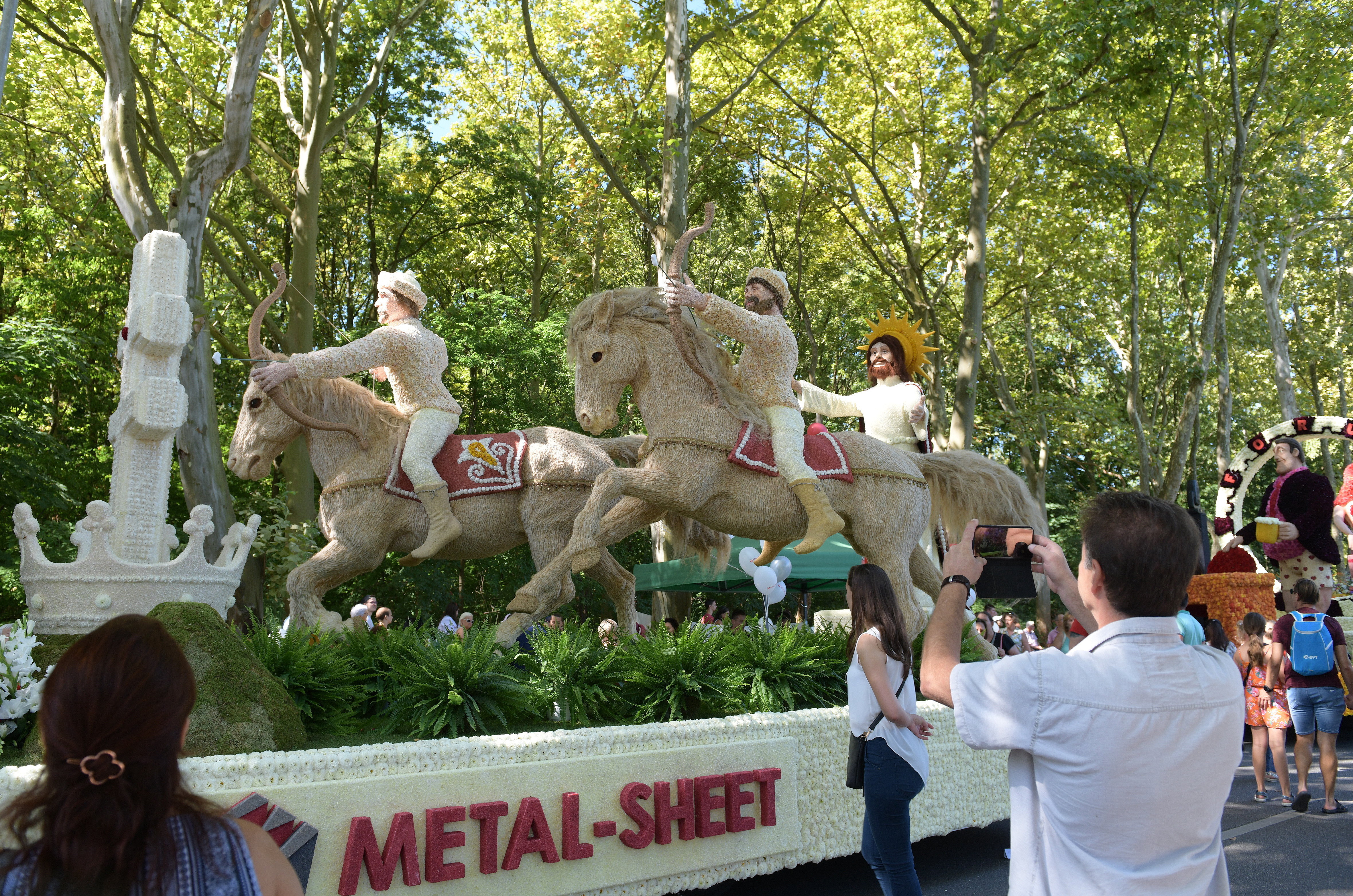 A Metal-Sheet kompozíciója