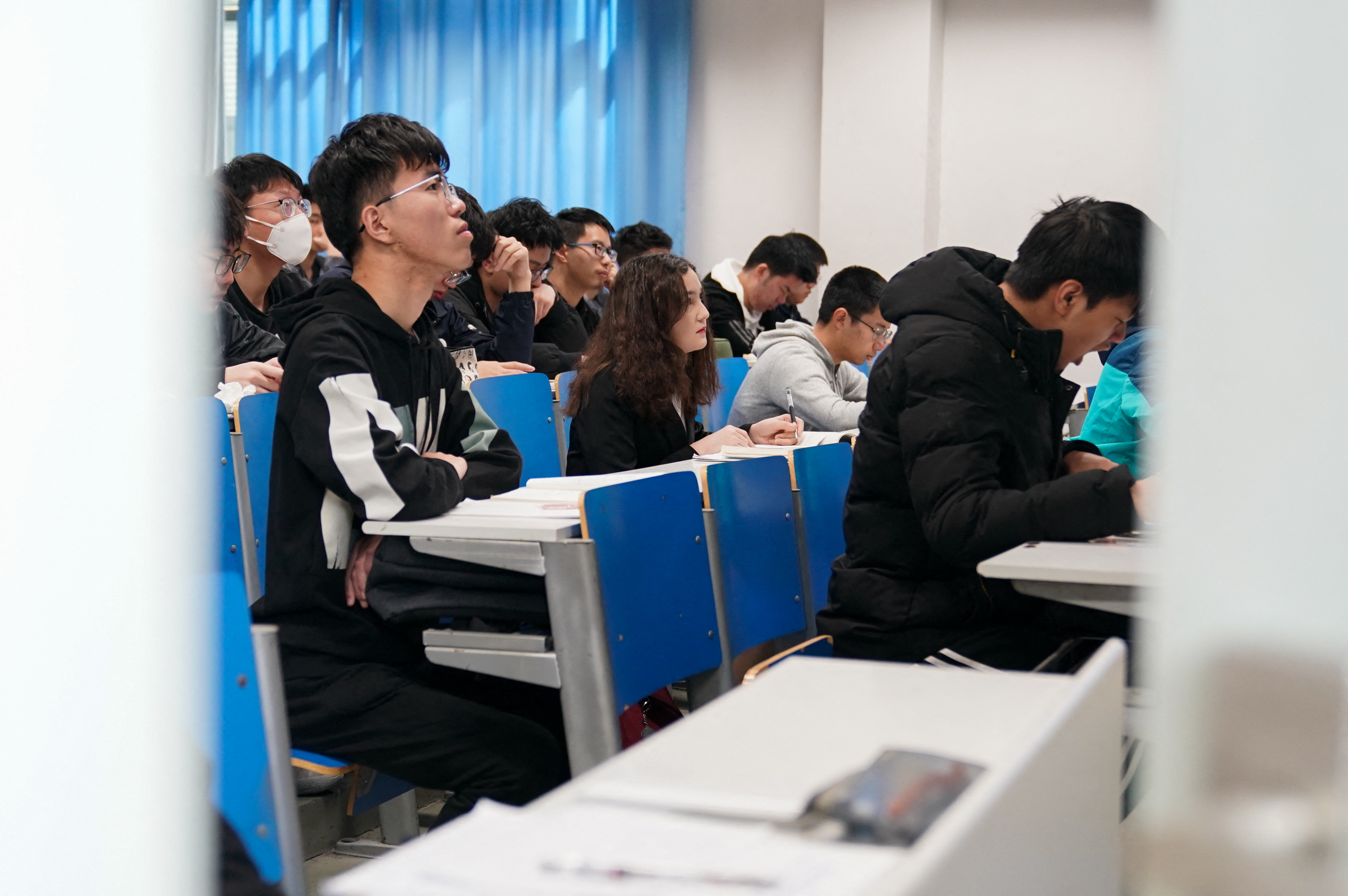 A Sanghaji Egyetem listát kért be az LMBT hallgatóiról, melyben a diákok mentális állapotára is rákérdeztek