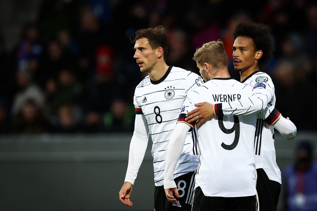 Kényszerleszállásra kényszerült a német labdarúgó-válogatott