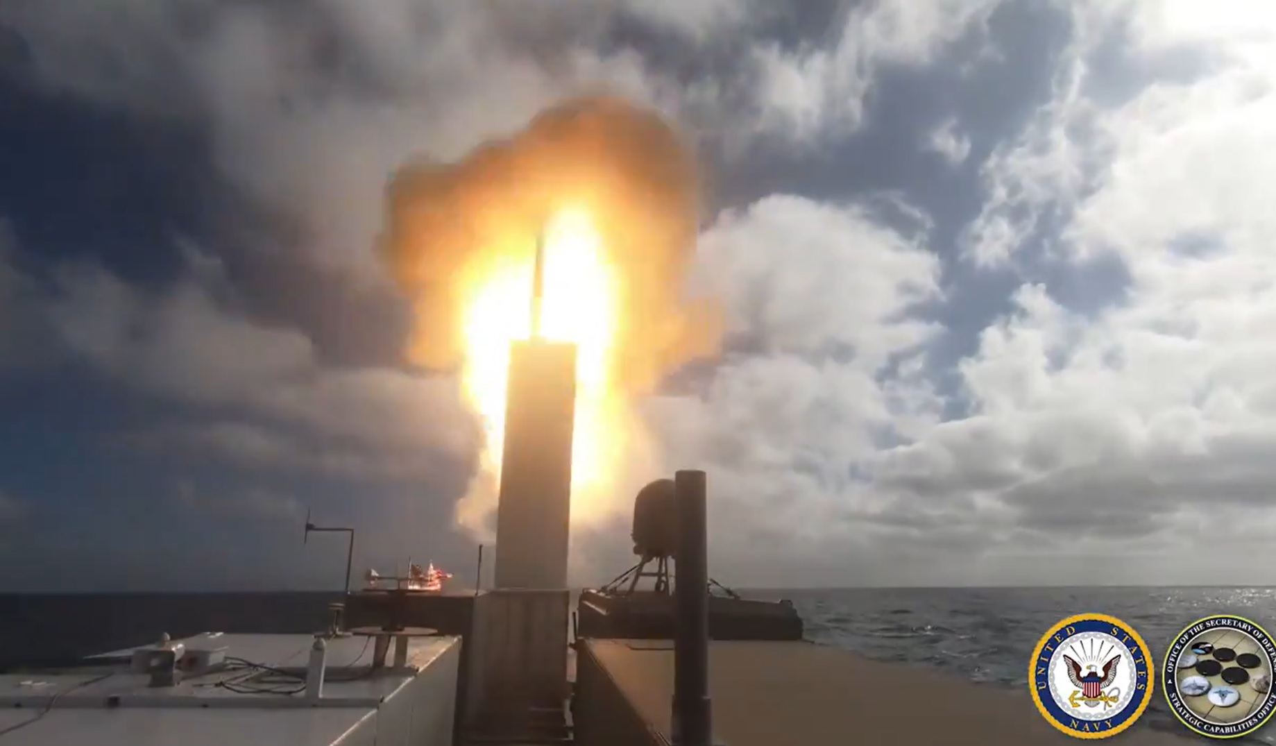 Rakétát lőtt ki a tengerről az amerikai hadsereg robothajója