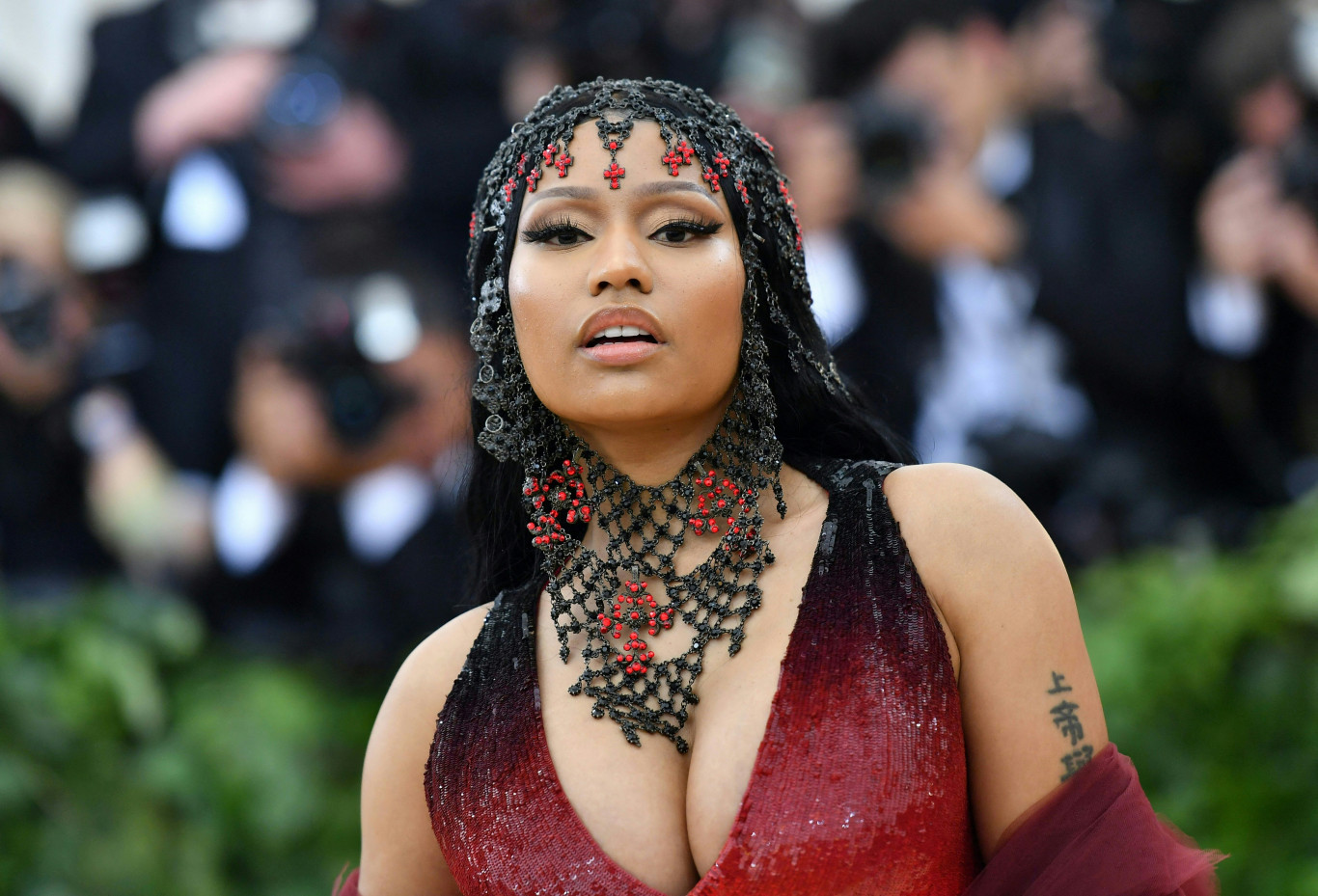 Letartóztatták Nicki Minajt az amszterdami repülőtéren