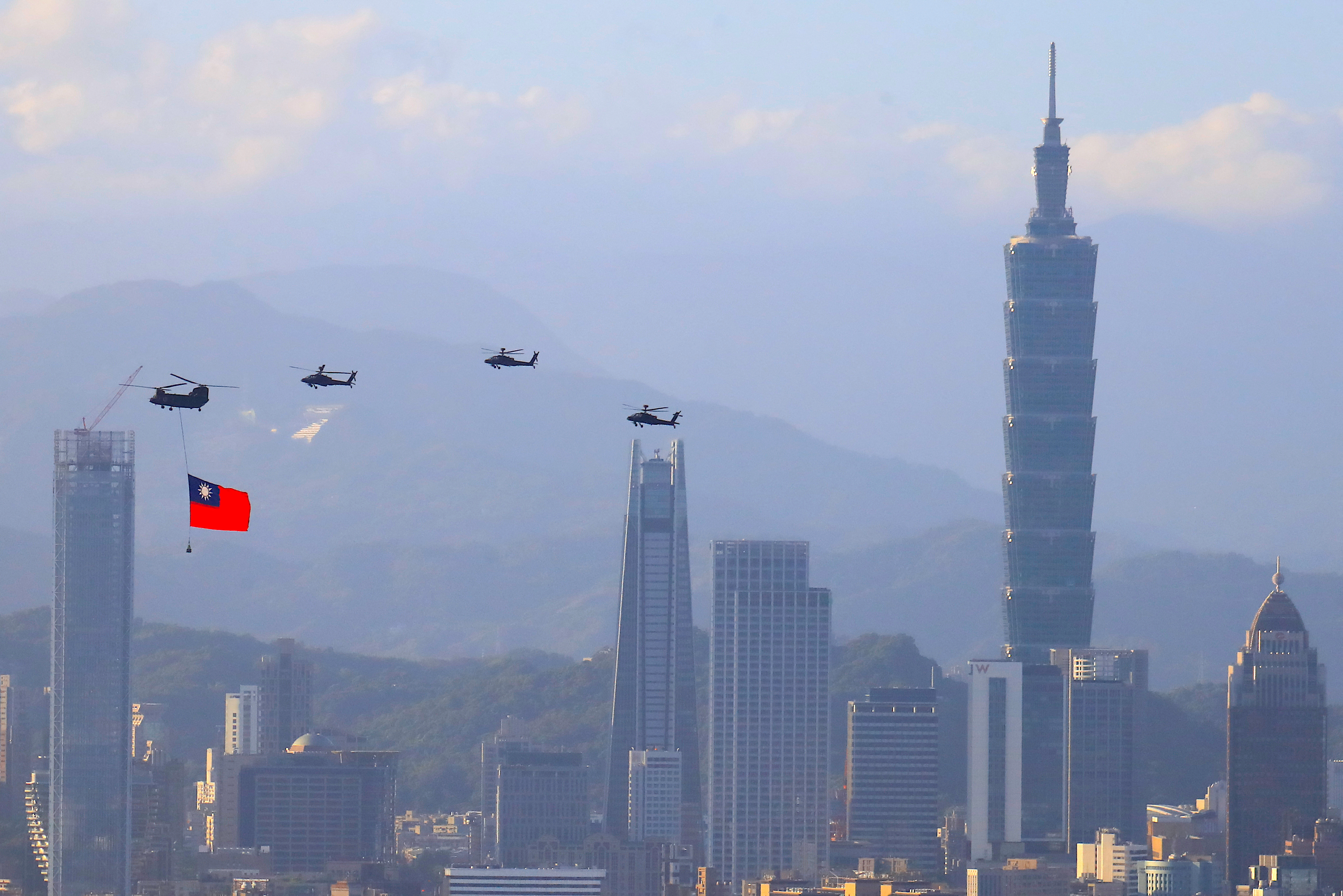 A tajvani védelmi miniszter szerint Kína 2025-re képes lesz széles körű inváziót indítani Tajvan ellen