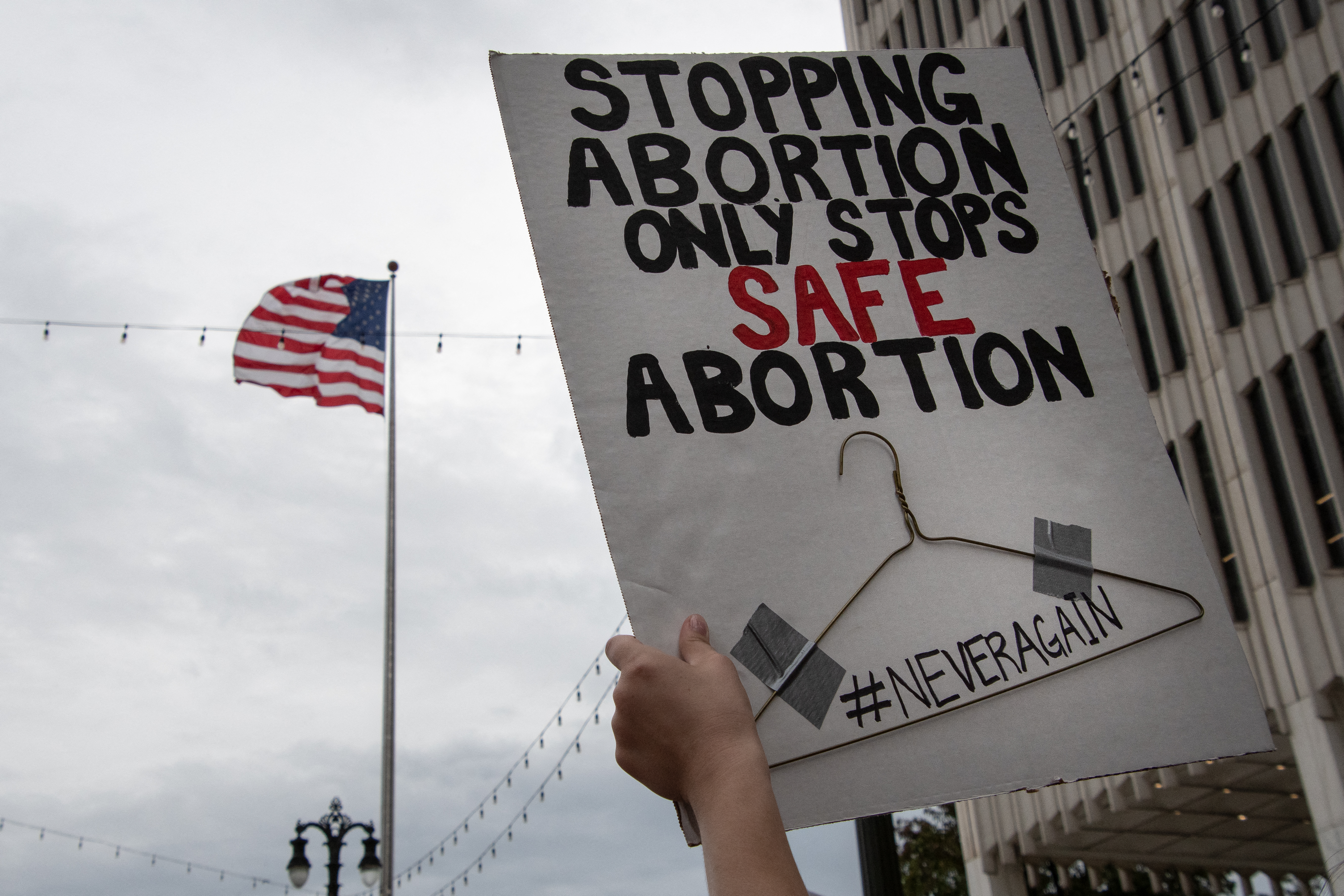 Texasban egy bírósági döntés után ismét hatályba lépett az abortusztilalom