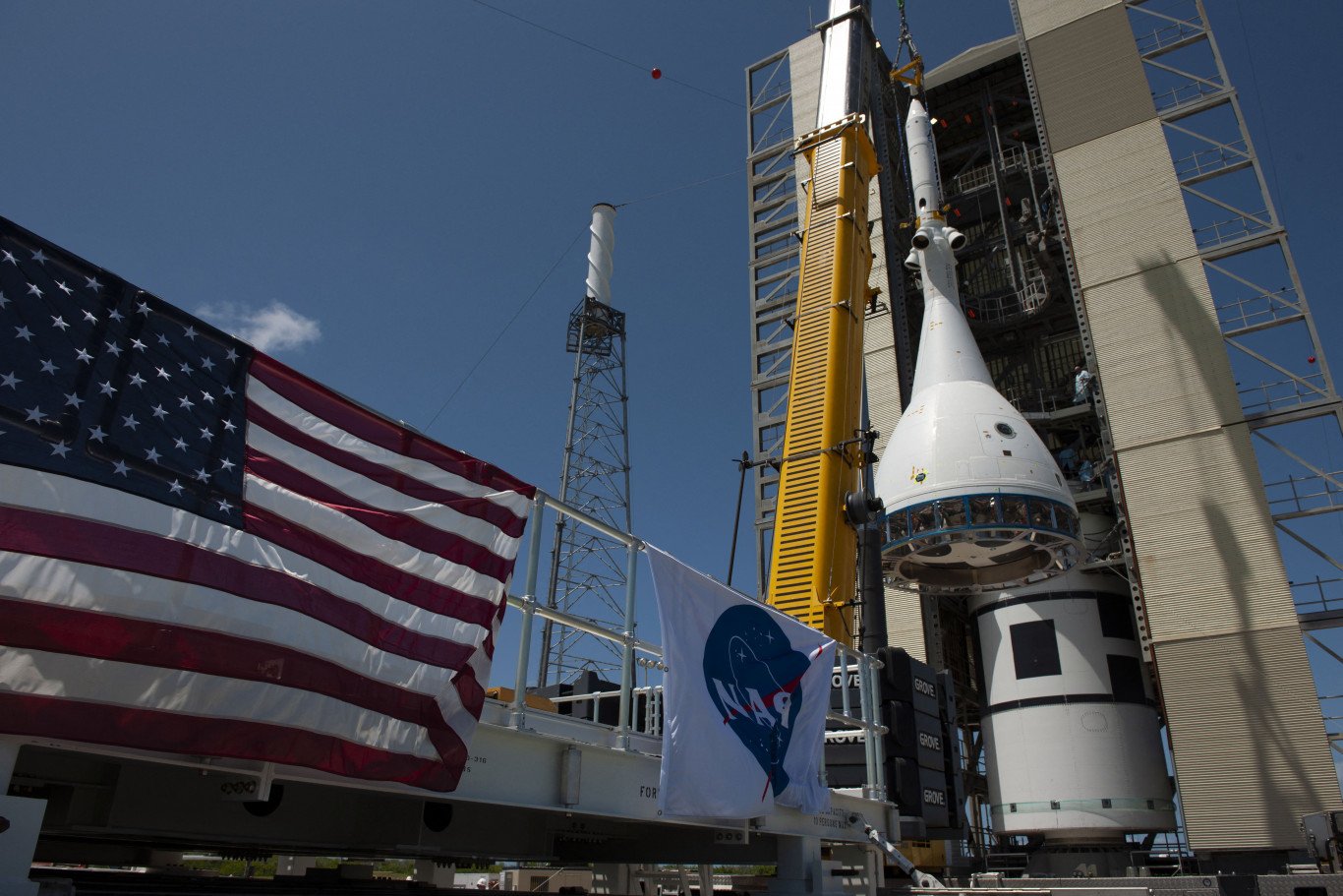 A közlekedési minisztert nevezte ki Trump a NASA élére, ahonnan több mint 2000 vezető beosztású személyt építenének le