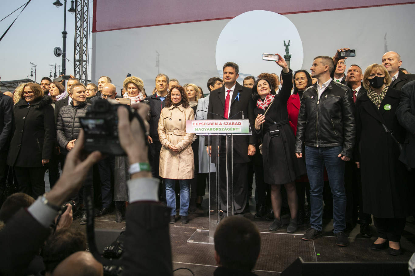 A júniusi választások kampánya előtt súlyos büntetést kapnak az ÁSZ-tól az ellenzéki pártok