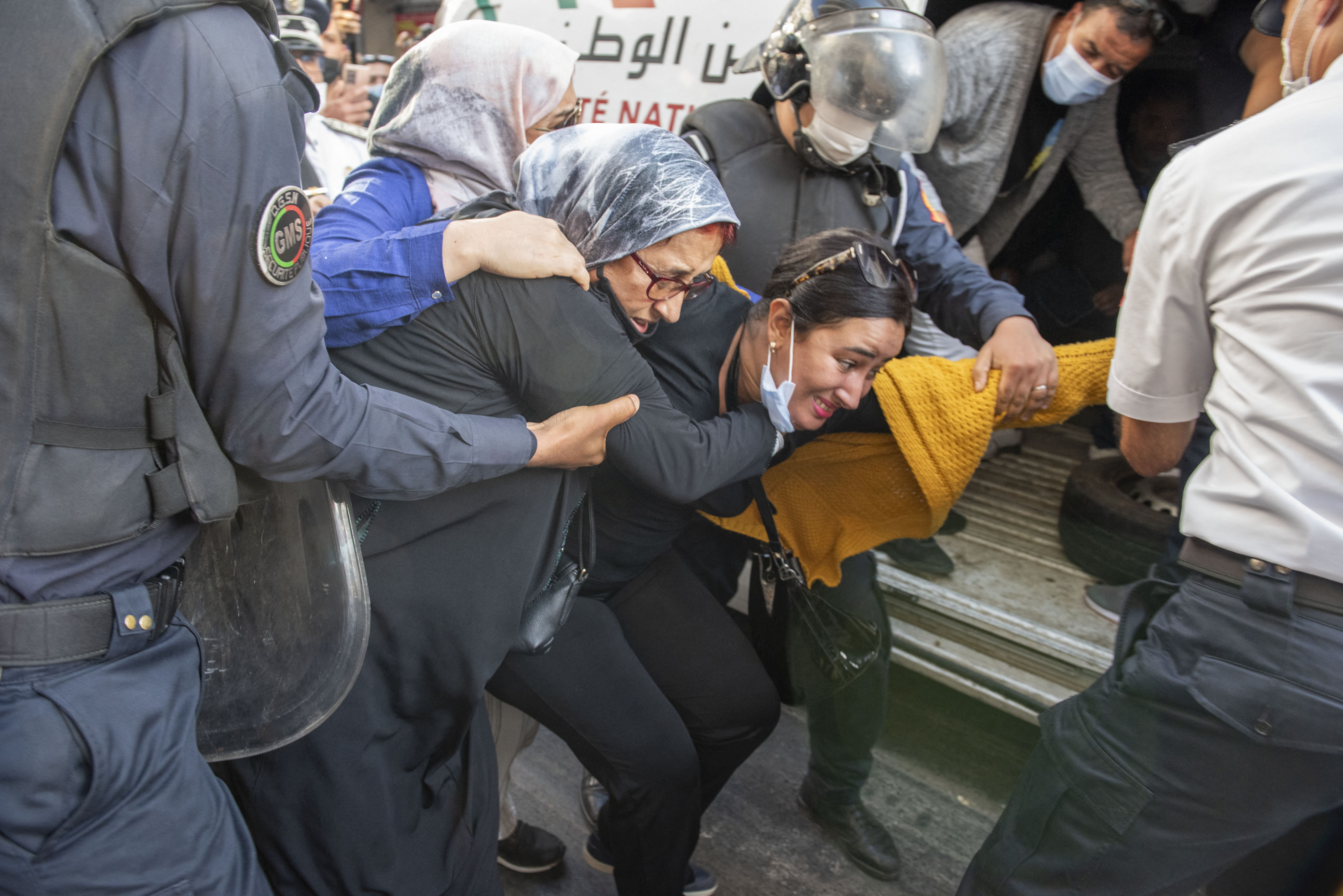 Oltásellenes tüntetők csaptak össze a rendőrökkel Marokkóban
