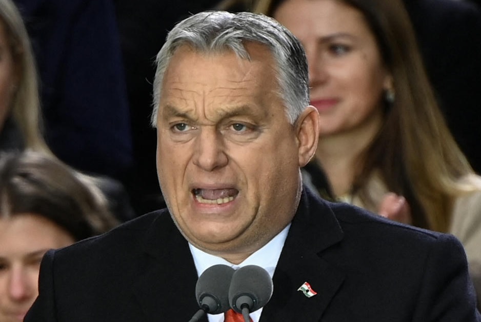 Mivel Orbánt nem hívták meg Biden demokráciacsúcsára, a magyarok megakadályozták, hogy az EU hivatalosan részt vehessen az eseményen