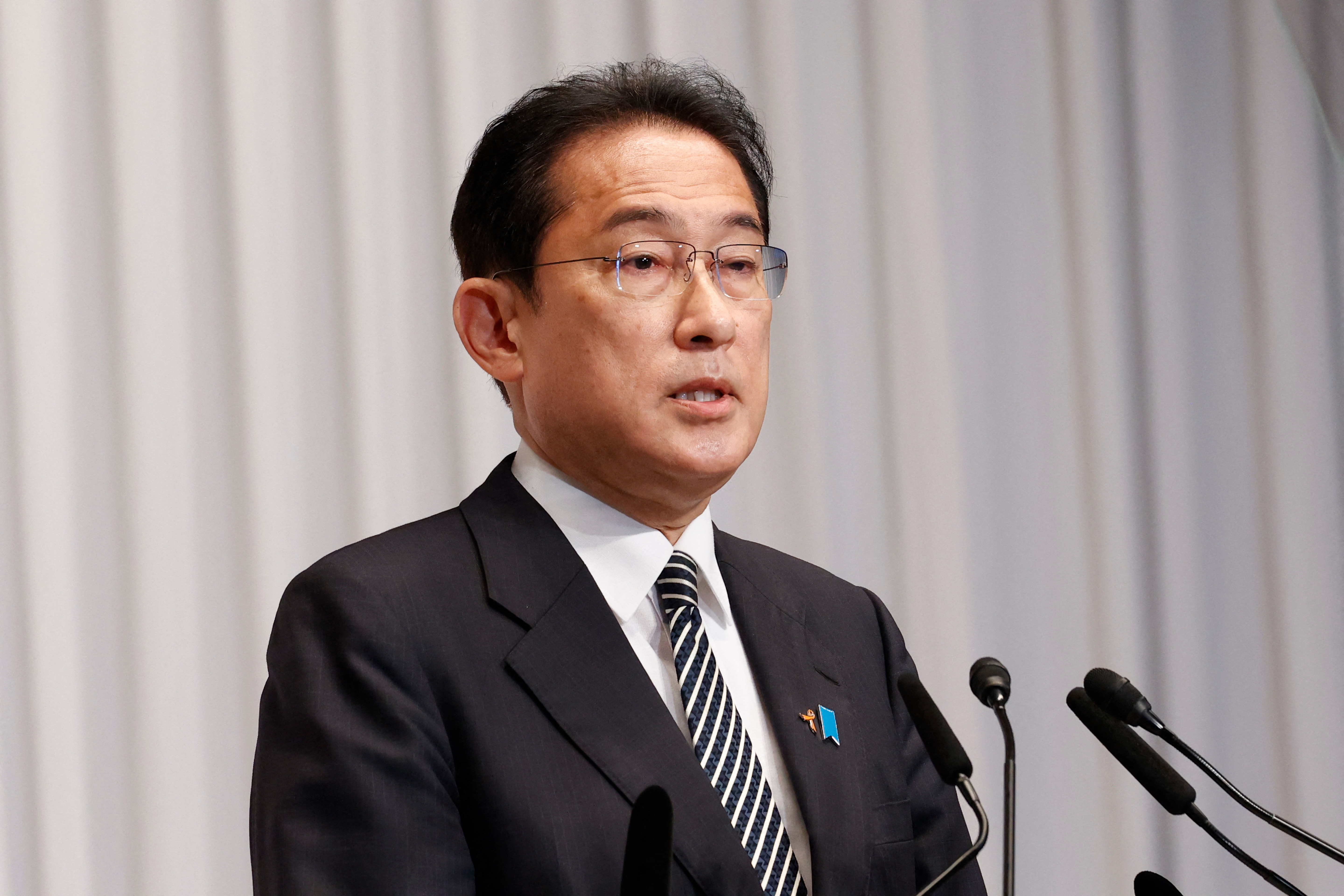 Újraválasztották Kisida Fumiót miniszterelnöknek Japánban