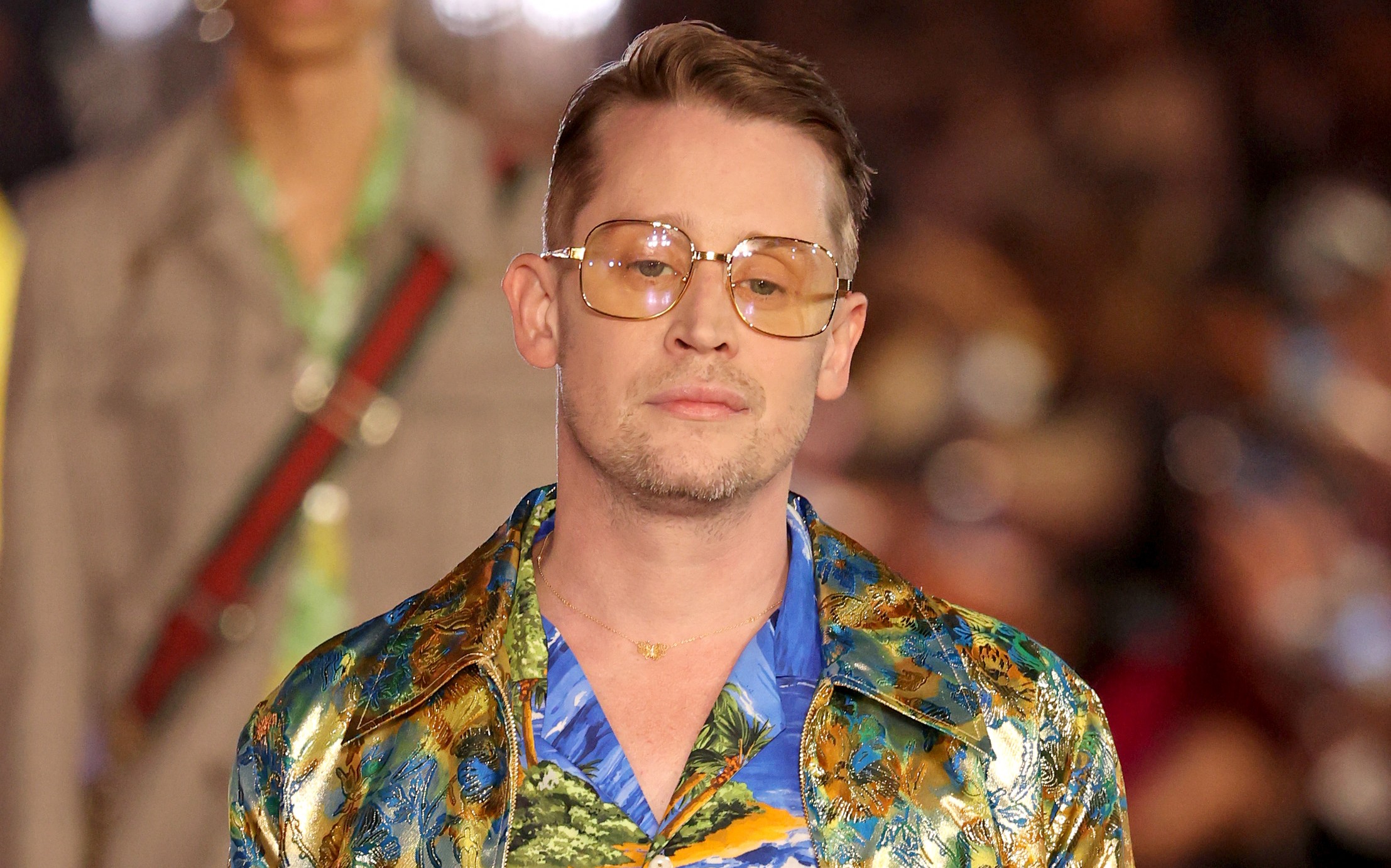 Macaulay Culkin Gucci-modellként vonult végig egy divatbemutatón