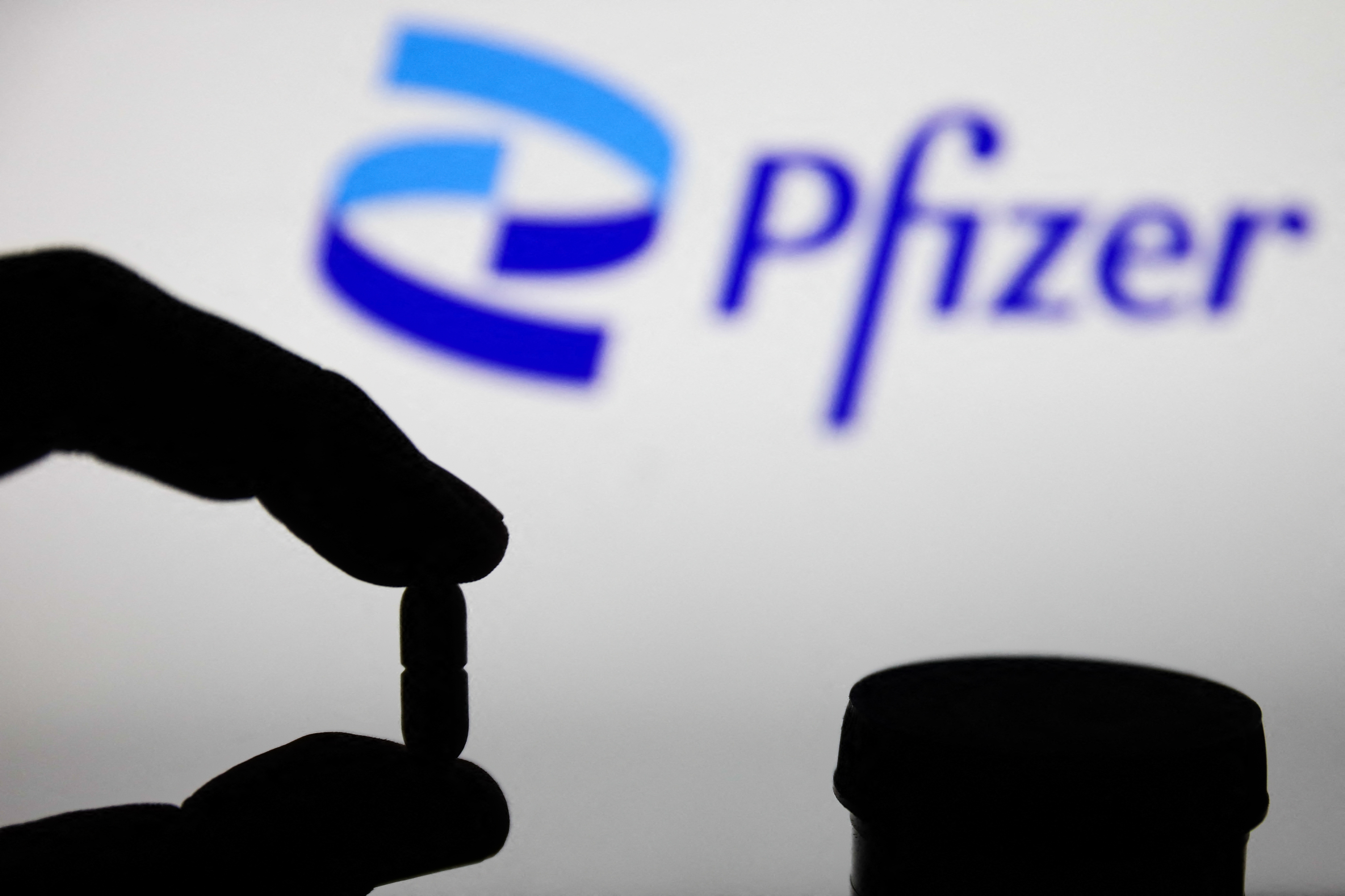 A Pfizer befejezte szájon át szedhető gyógyszerének klinikai tesztelését