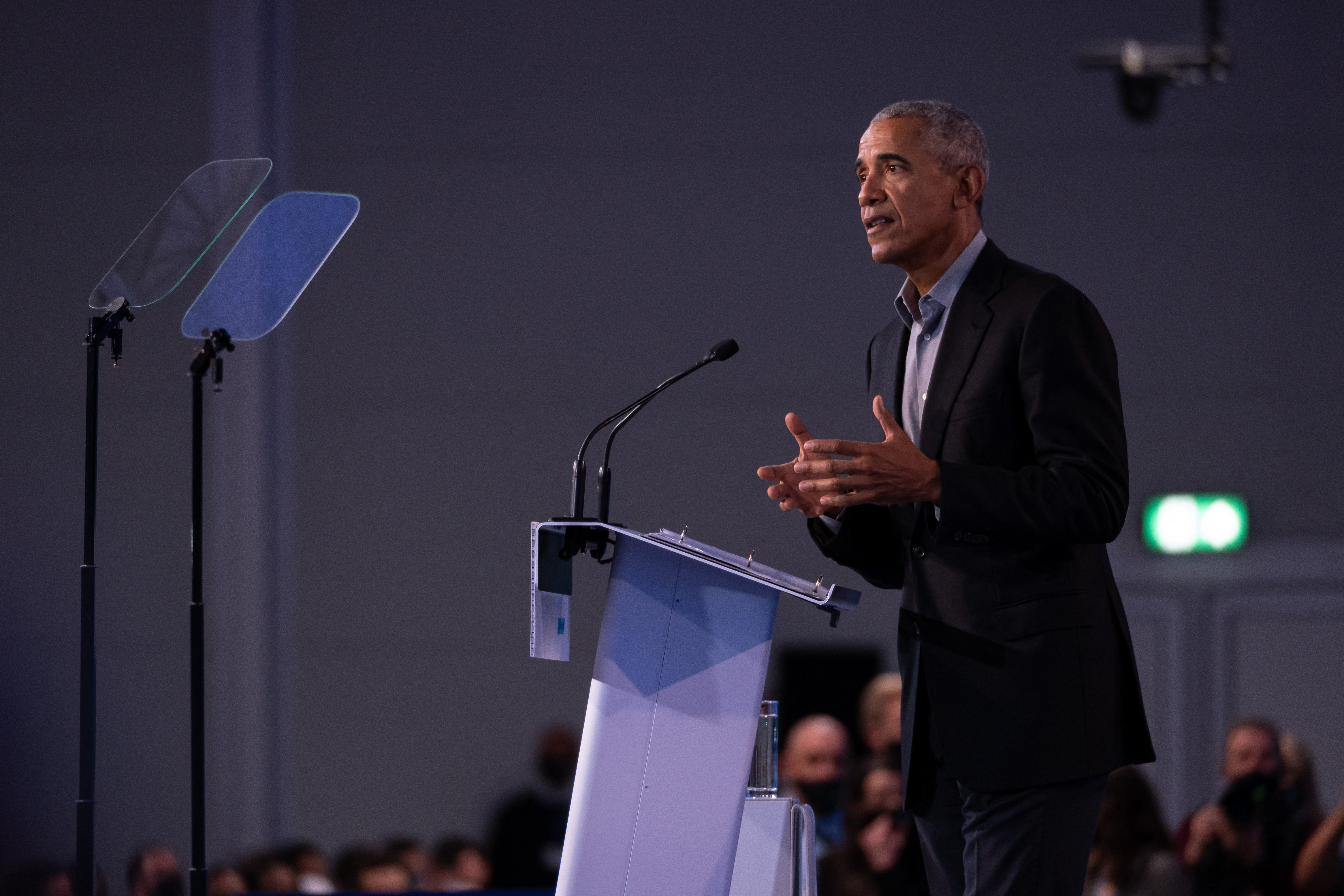 Obama azt üzente a fiataloknak, „maradjanak dühösek” a klímaváltozás elleni harcban