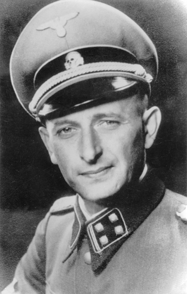 Eichmann 1942-ben, 36 évesen