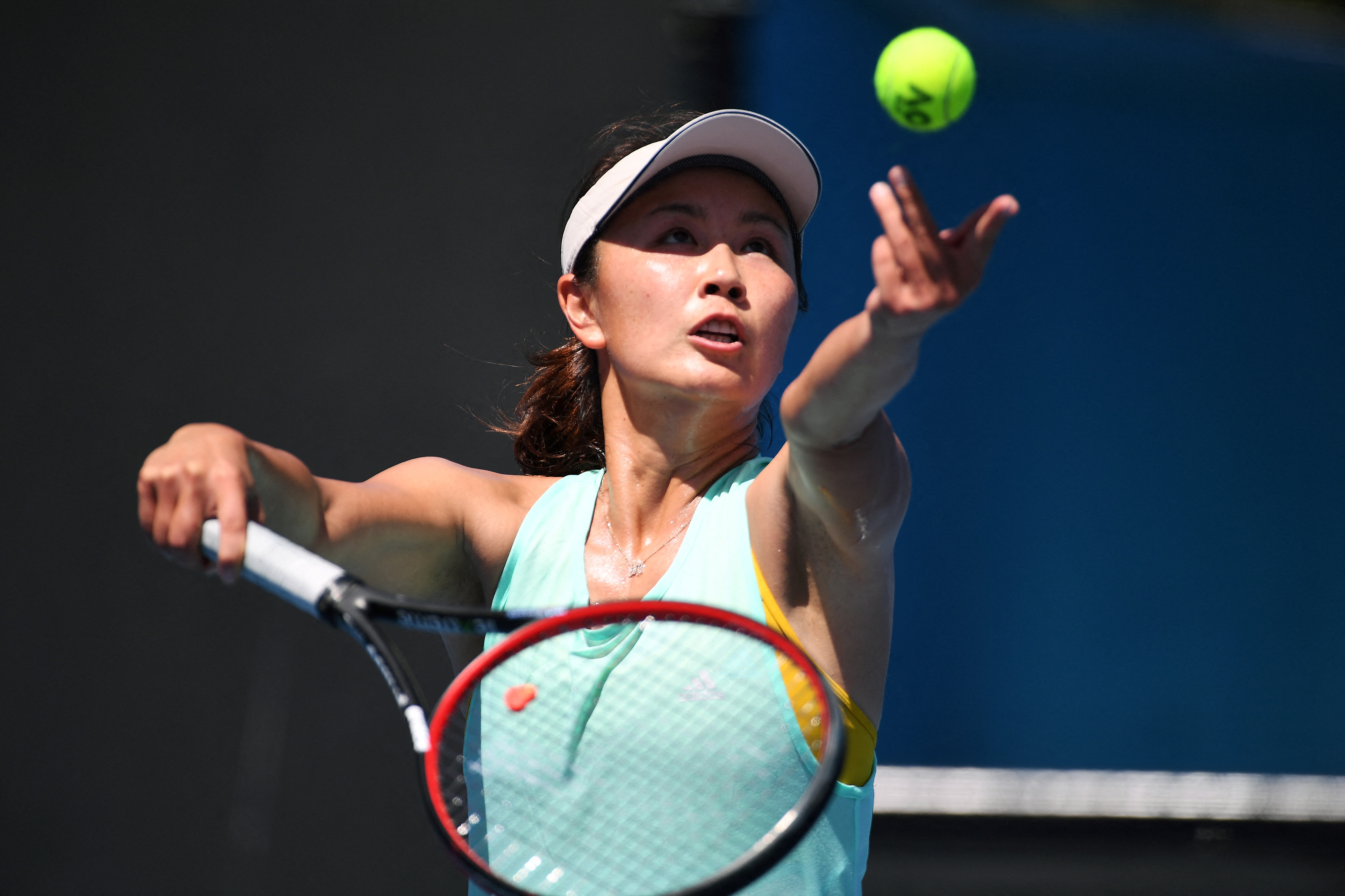 A kínai állami tévé leközölt egy emailt, amiben az eltűnt teniszezőnő azt írja, jól van, de a Női Teniszszövetség kétli, hogy valódi lenne a levél