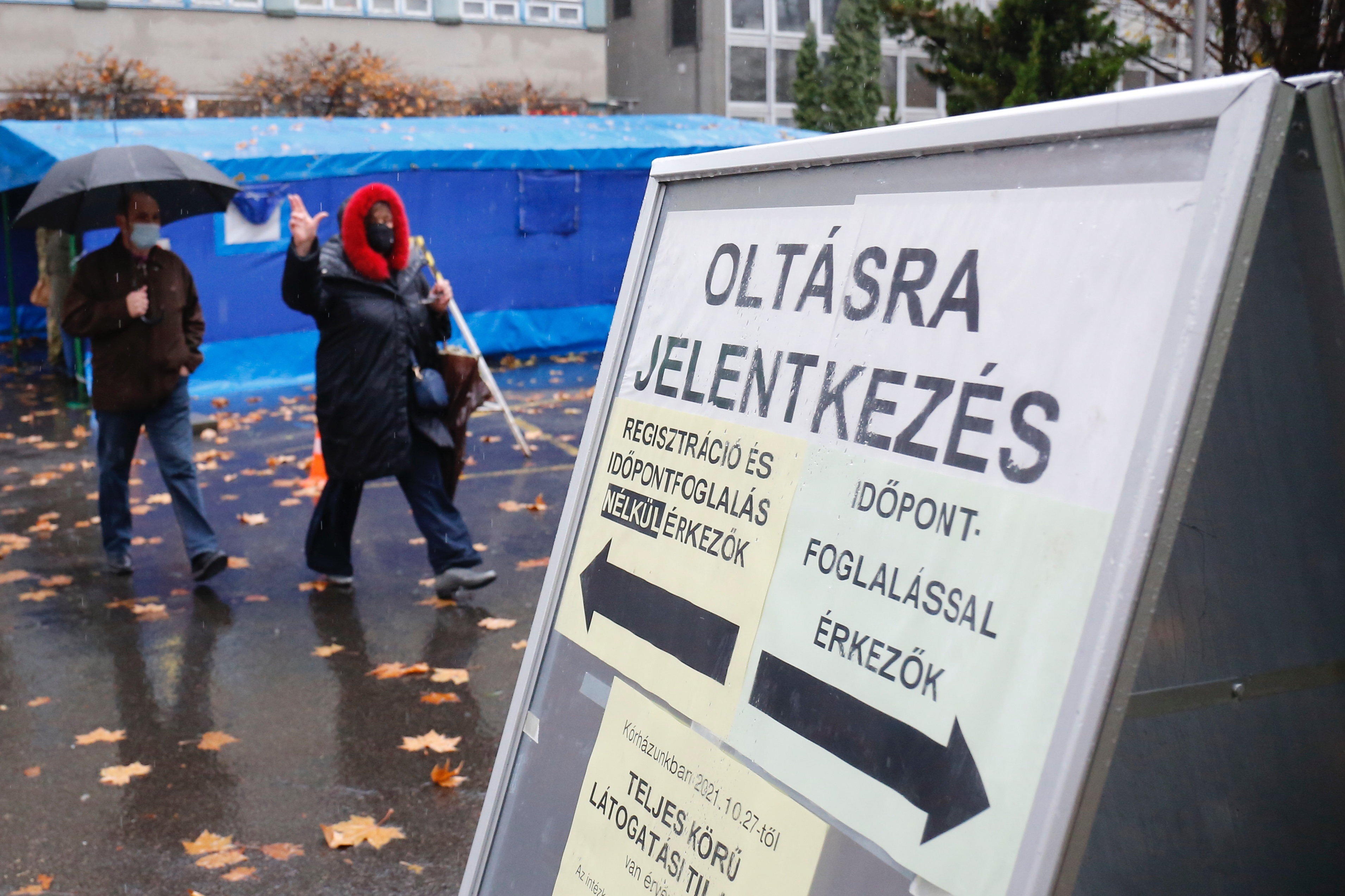 Nem nagyon kérnek a kötelező oltásból a budapesti kerületek
