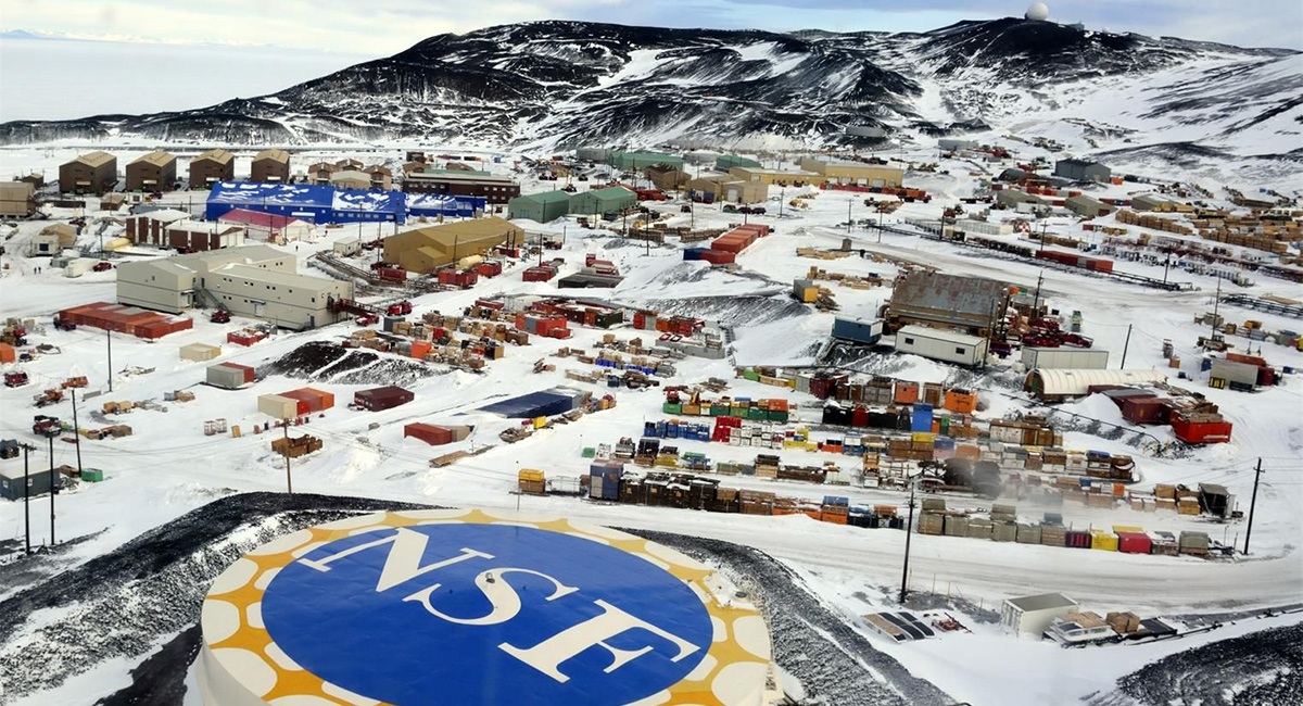 Az Egyesült Államok McMurdo állomása az antarktiszi Ross-szigeten