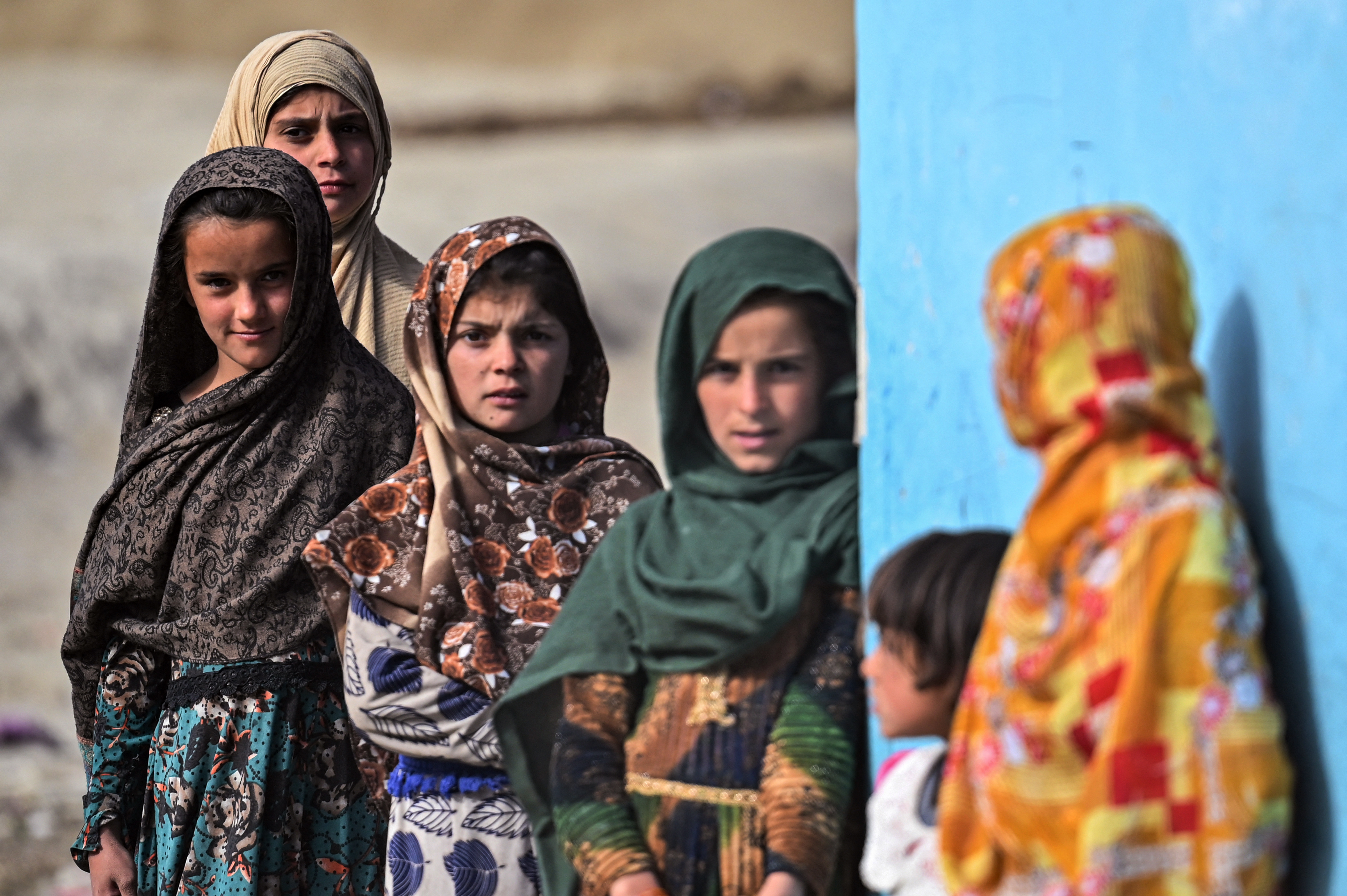 Egyre több a gyerekházasság, miközben továbbra sem járhatnak középiskolába az afgán lányok