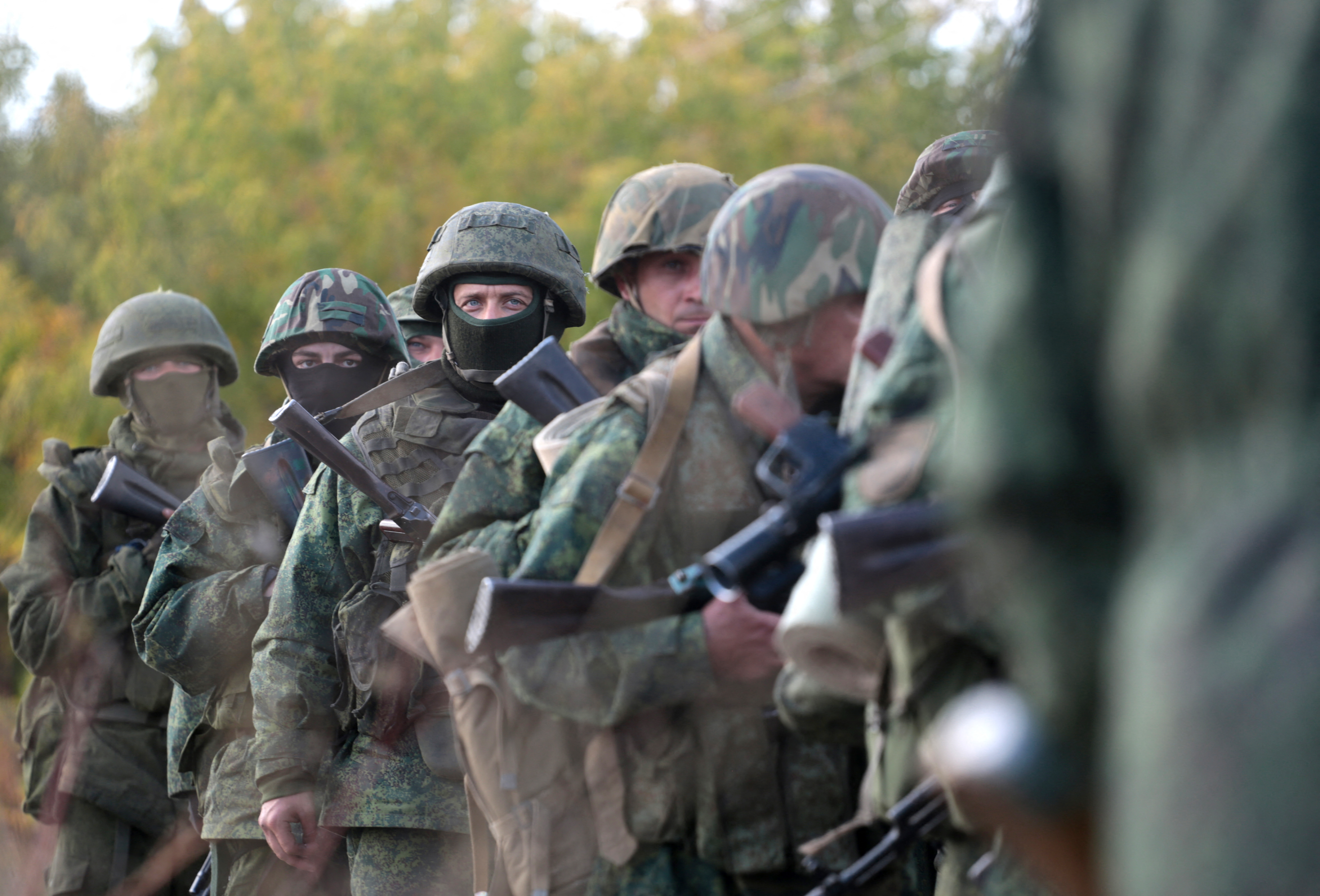 Több mint 10 ezer orosz katona tér vissza Ukrajna mellől az állandó támaszpontjára