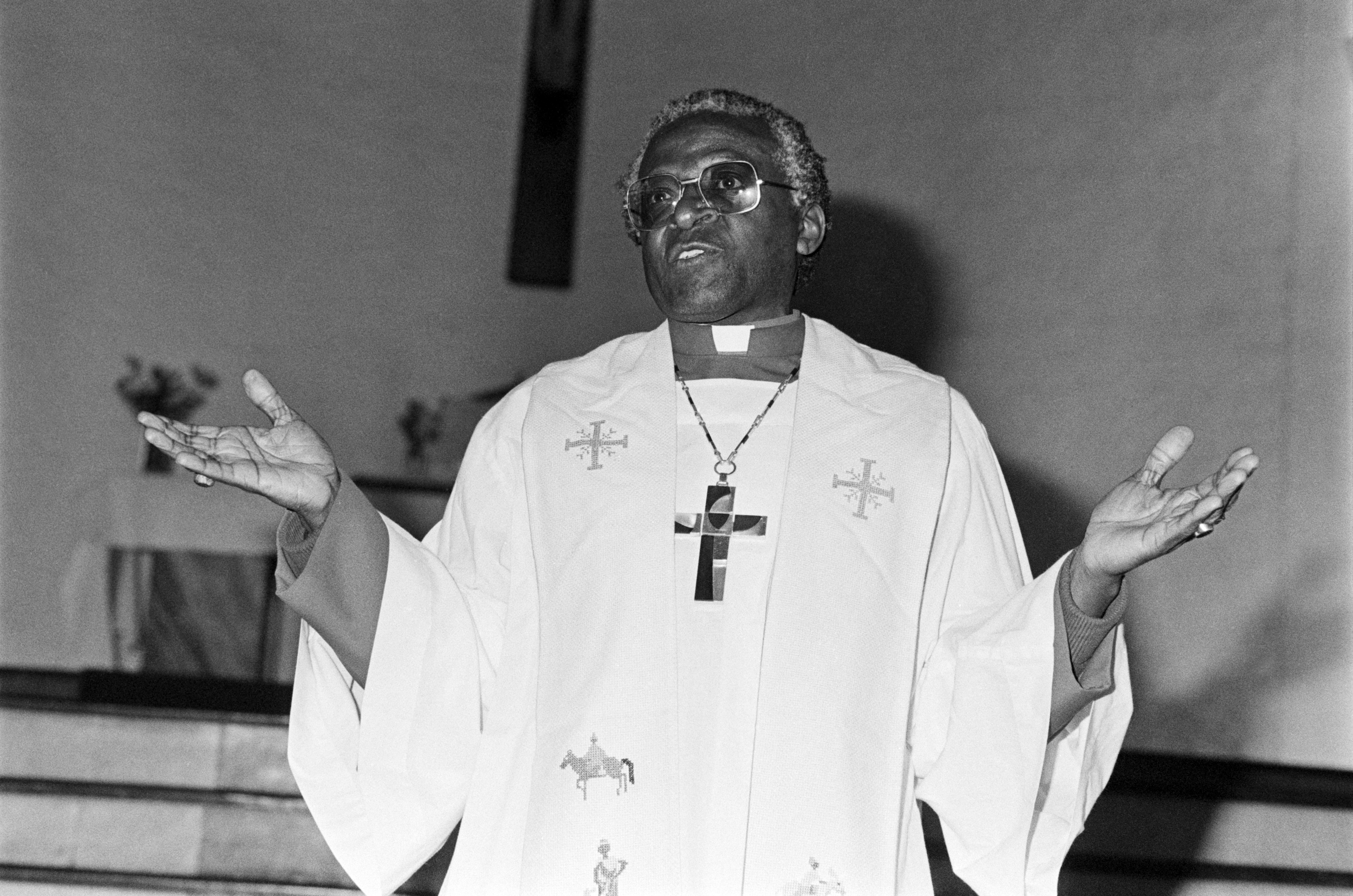 Meghalt Desmond Tutu dél-afrikai emberi jogi aktivista, Johannesburg első fekete püspöke
