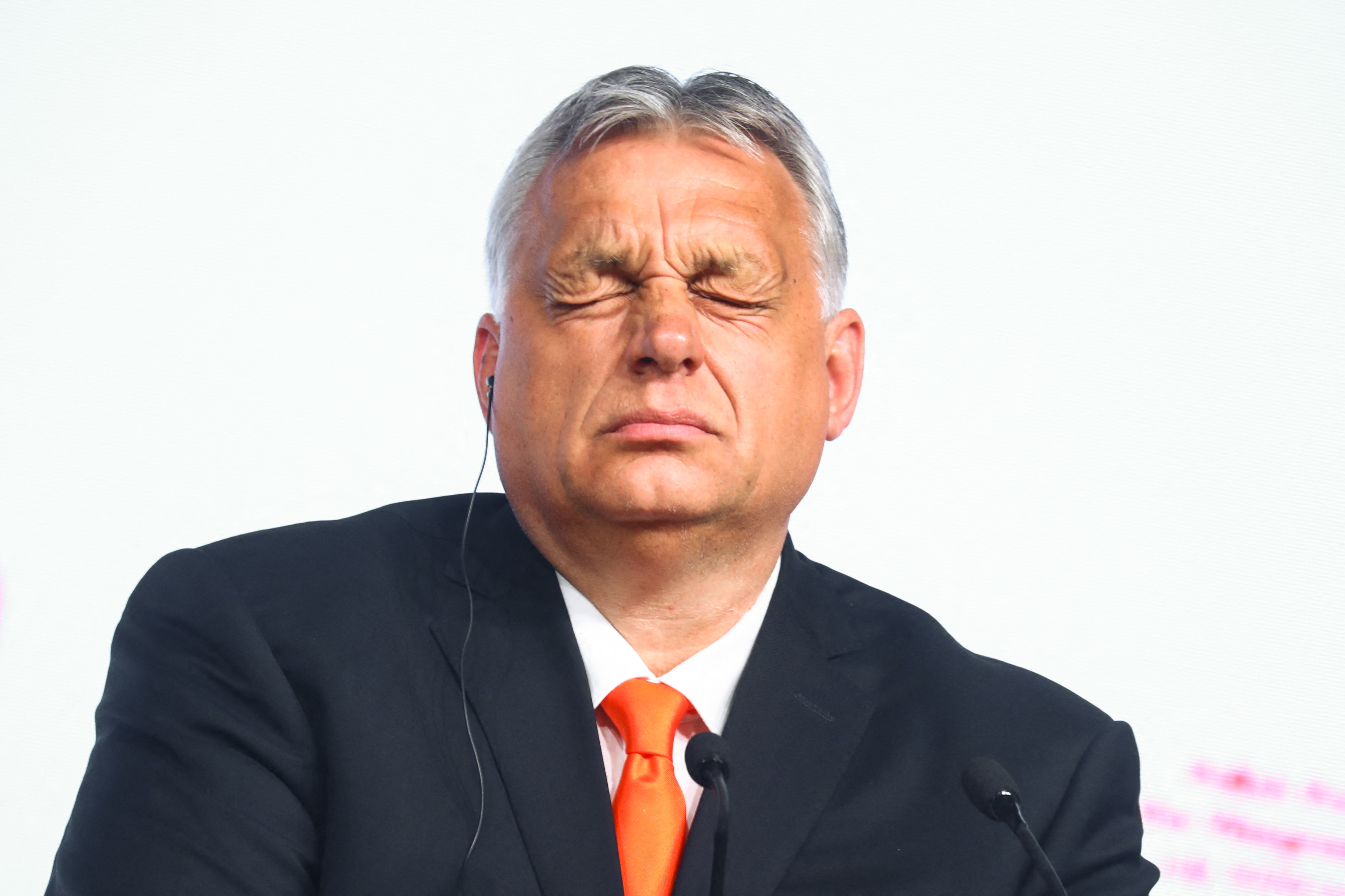 Orbán: Ébresztő!