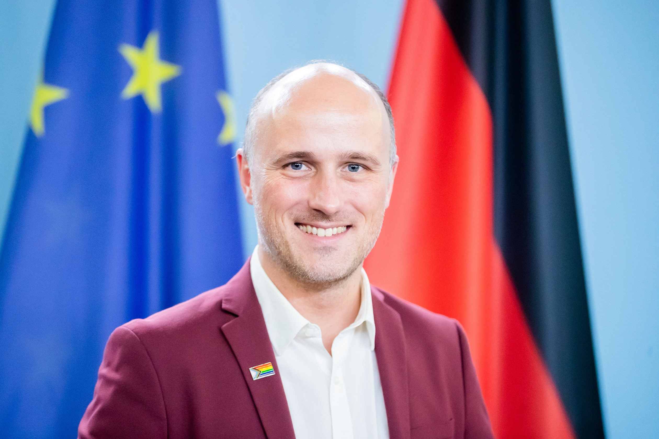 Queerügyi kormánybiztost nevezett ki az új német kormány