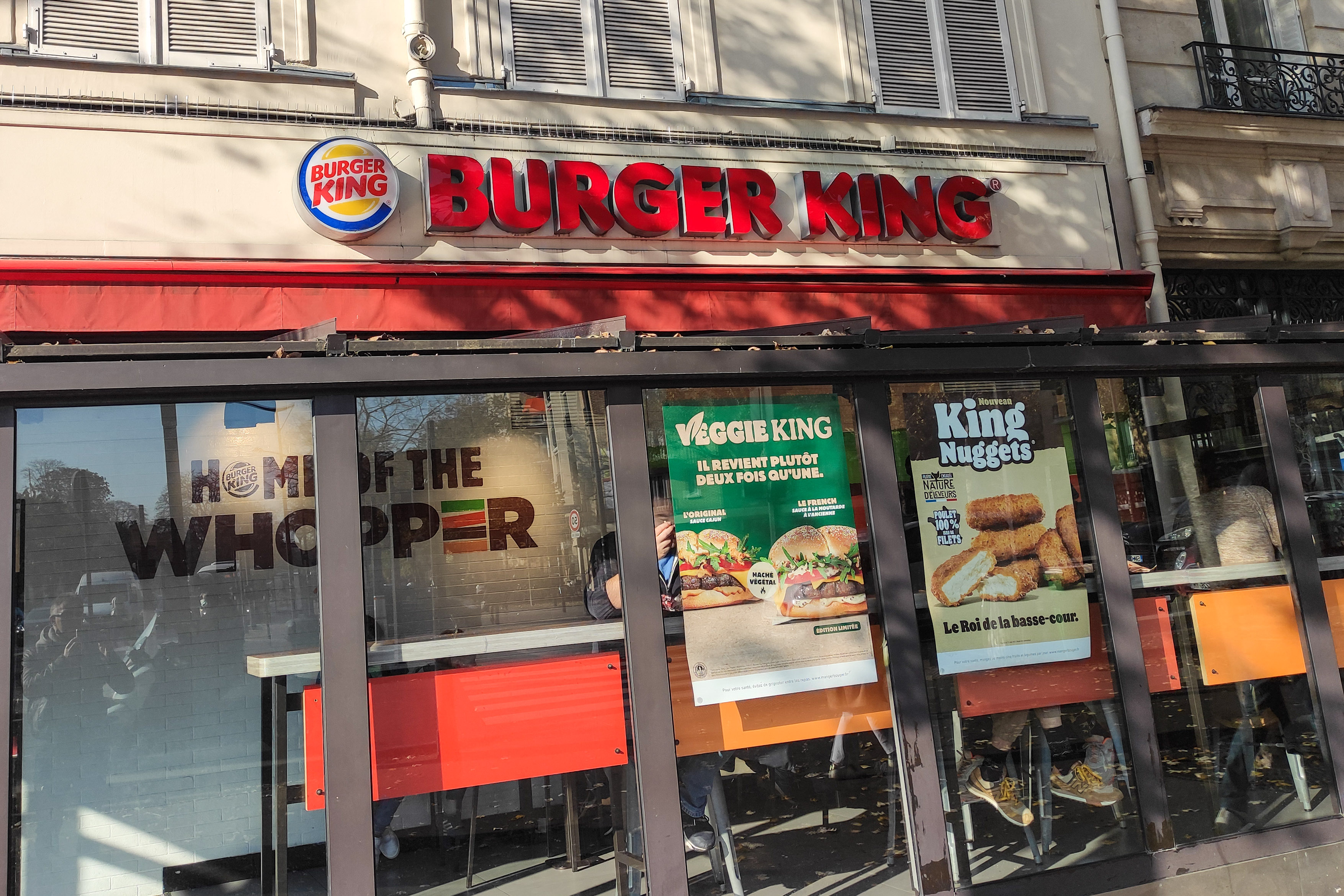 A KFC, a Burger King és három nagy sörgyártó ellen indított eljárást a Versenyhivatal
