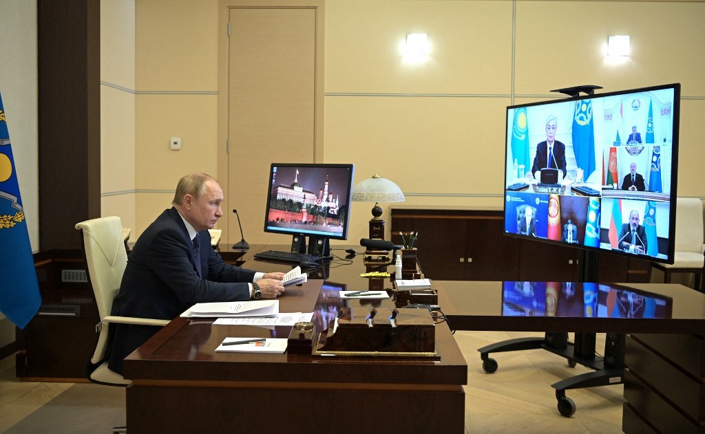 Miközben a világ arra figyelt, hogy mi történhet Ukrajnában, Oroszország visszaszerezte Kazahsztánt