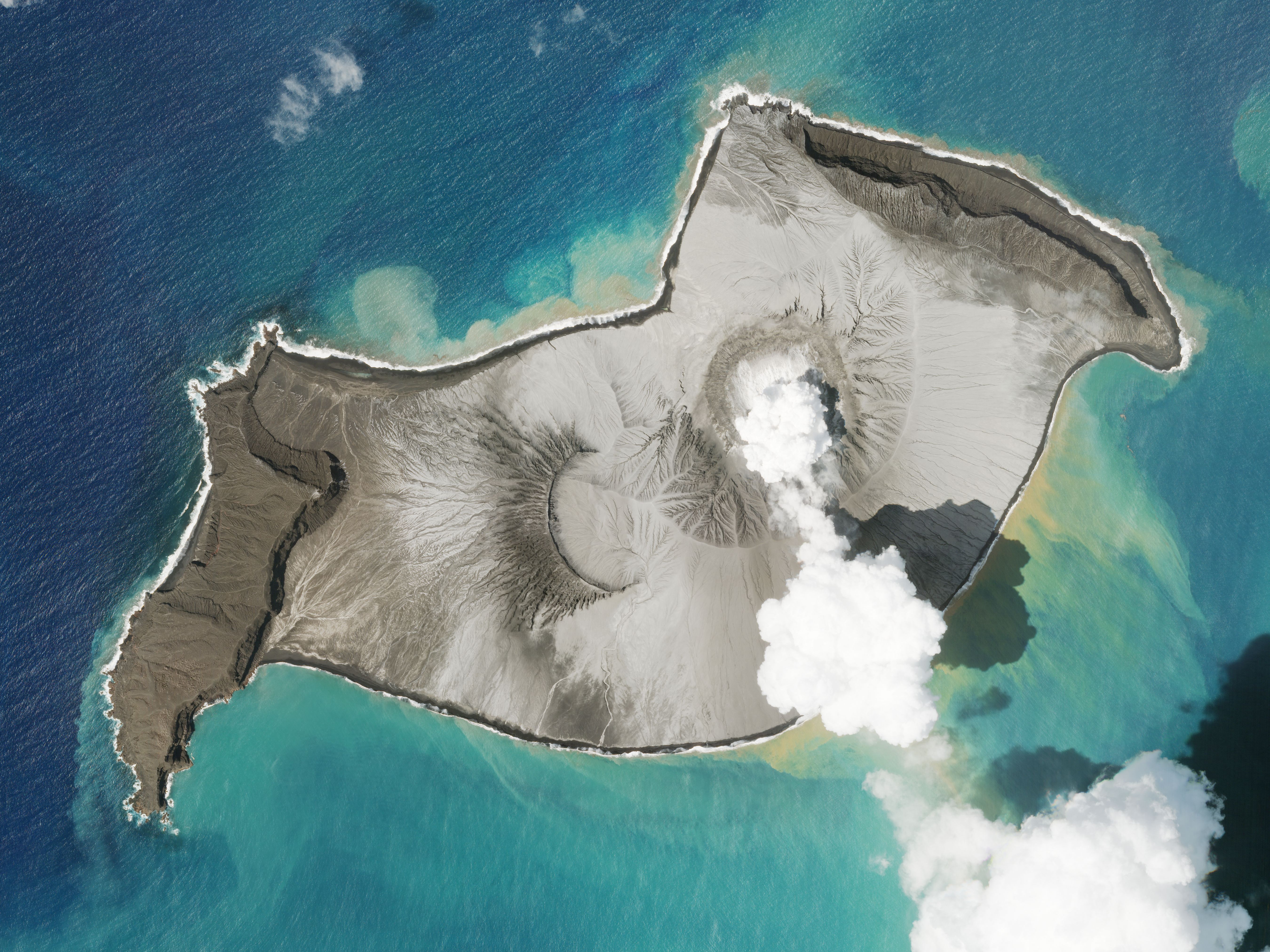 Többször is kitört a Tonga közelében található tenger alatti vulkán