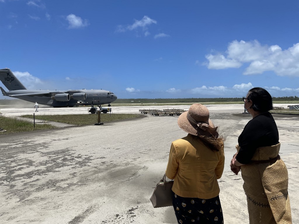 Katasztrofális a helyzet Tongán a cunami után, több szigeten minden megsemmisült
