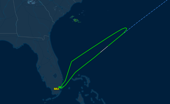 Az egyik utas nem volt hajlandó fölvenni a maszkot, az óceán fölött fordult vissza egy repülő Miamiba