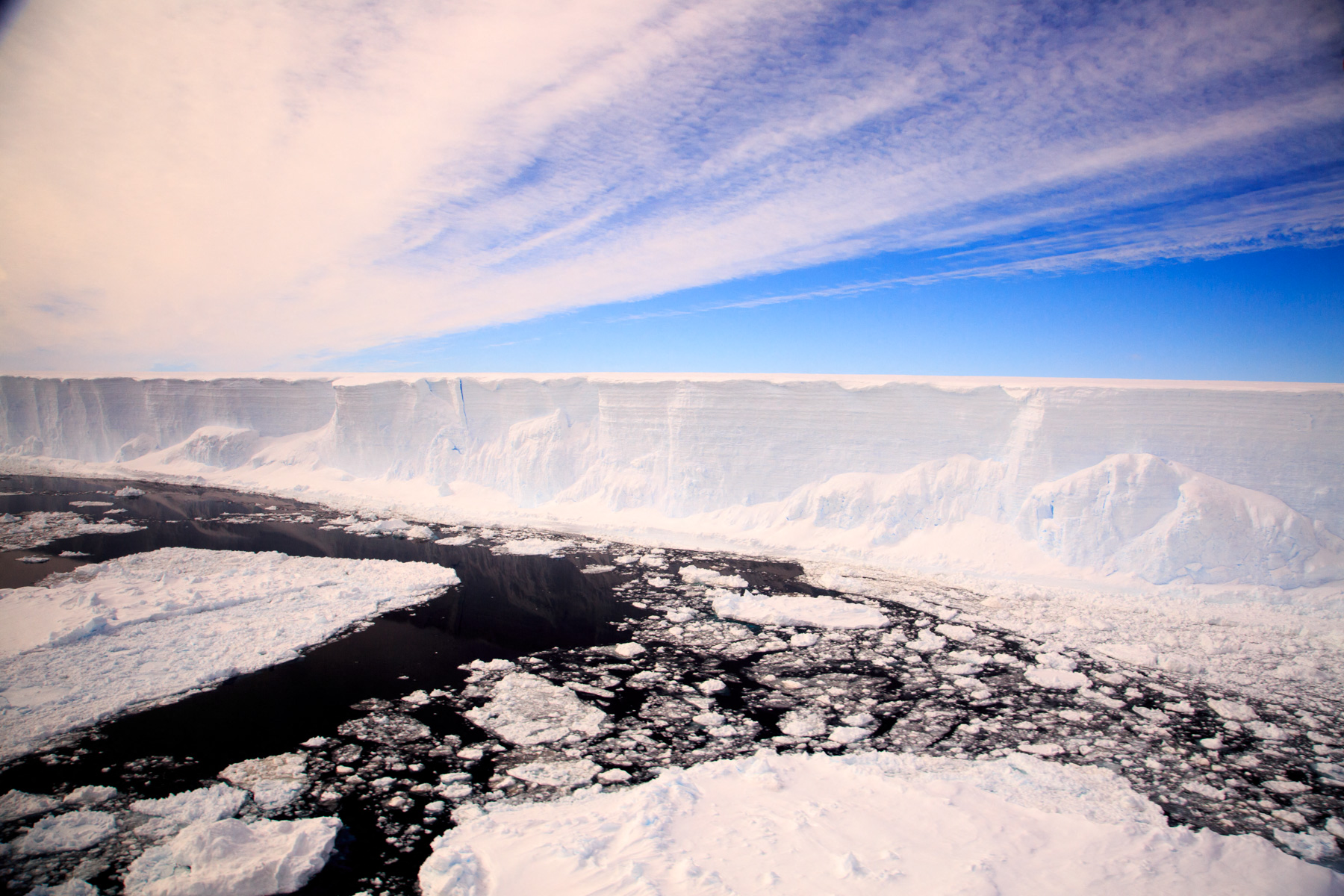 A leszakadása és elolvadása közötti időszakban ezermilliárd tonna vizet zúdított az óceánba a világ legnagyobb jéghegye