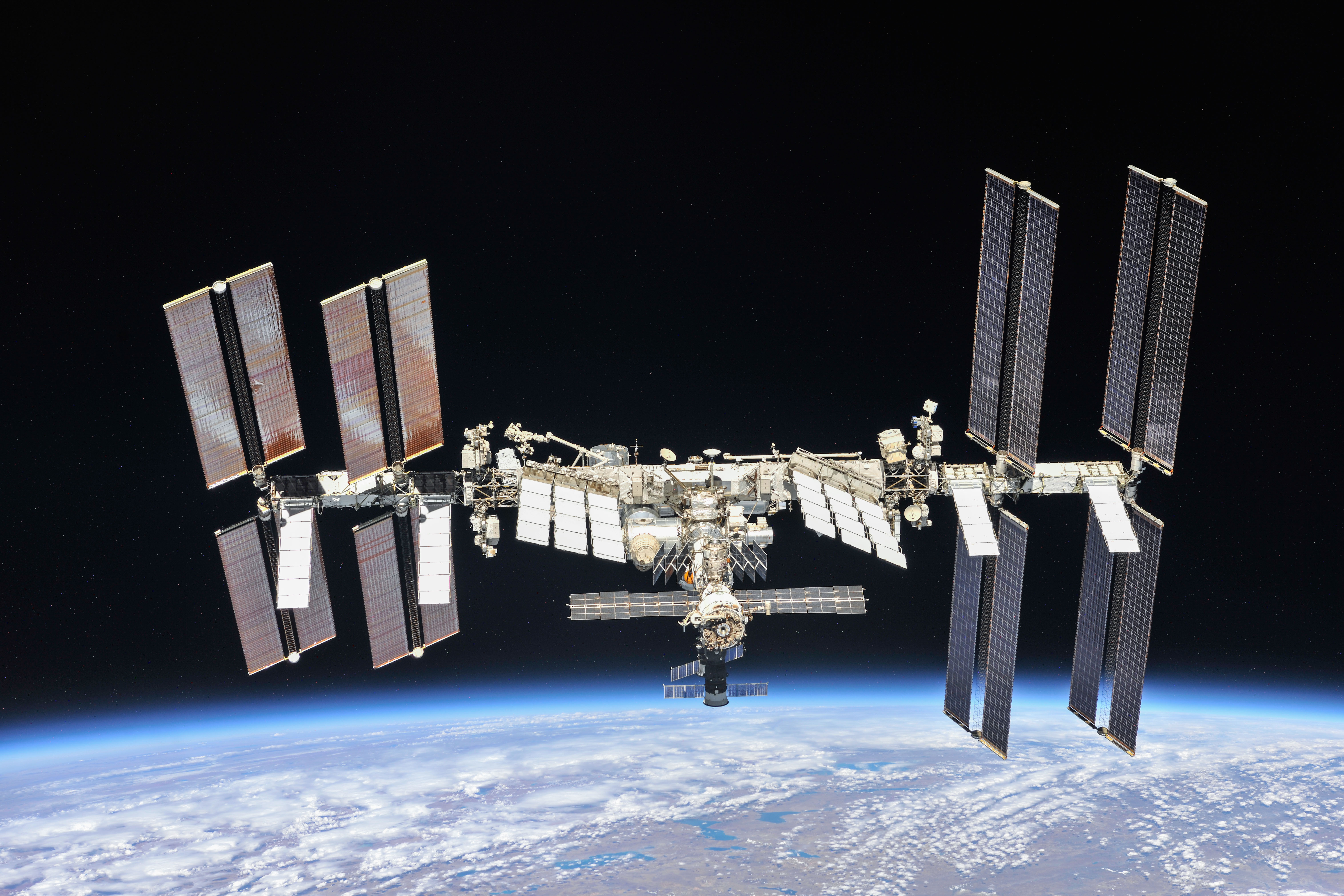 A NASA úgy nyugdíjazza a Nemzetközi Űrállomást, hogy 2031-ben a Csendes-óceánba robbantja