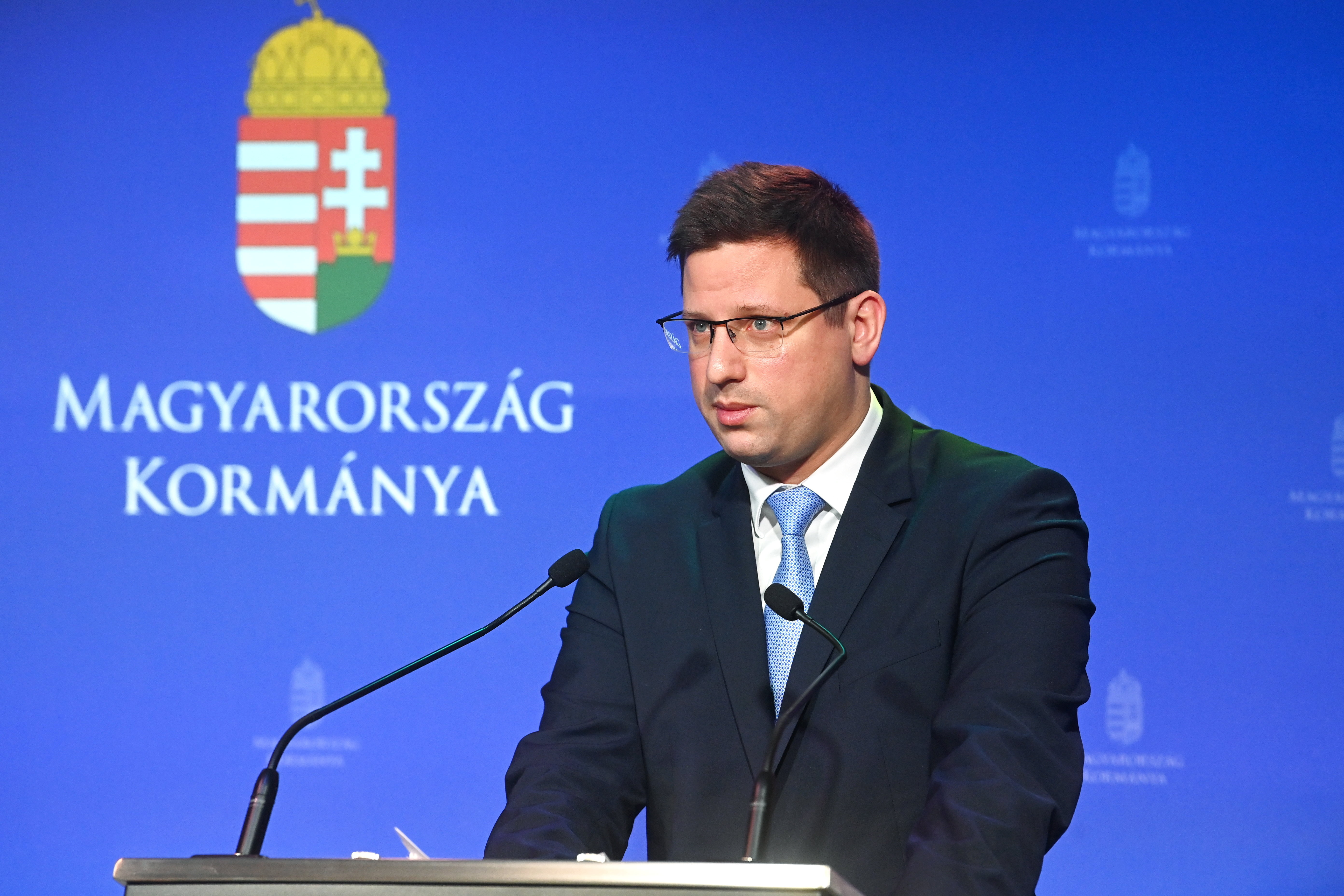 Alaptörvény-módosítással kezdené az új kormányzást a Fidesz