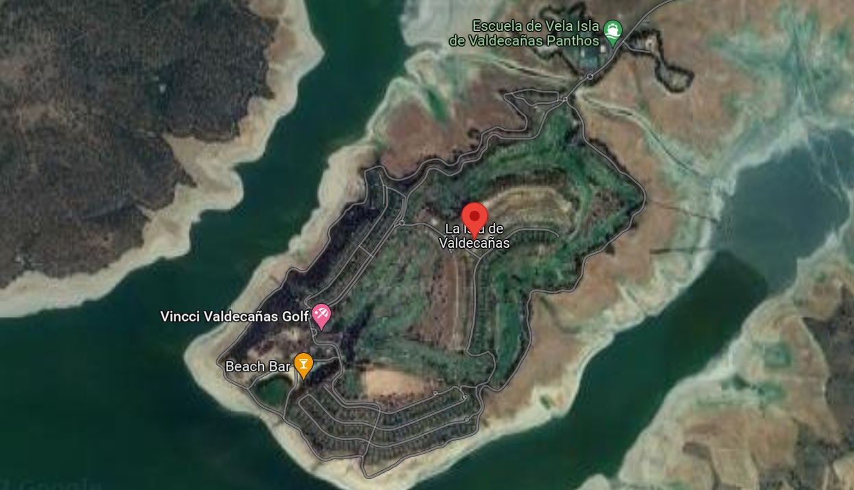 Spanyolországban le kell rombolni egy egész golfüdülőhelyet, mert védett természeti területen építették fel