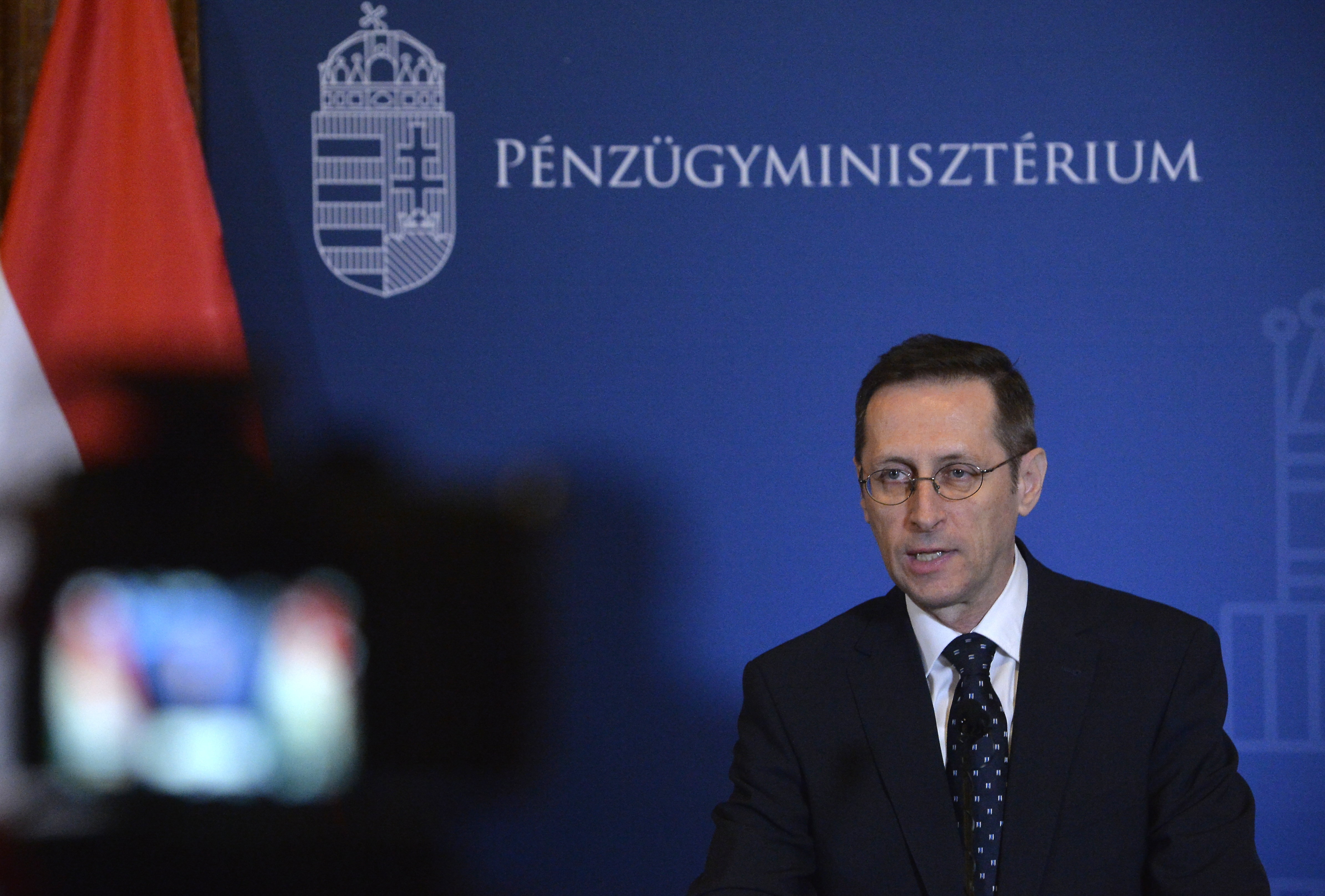 Varga: Védelmi költségvetés lesz jövőre