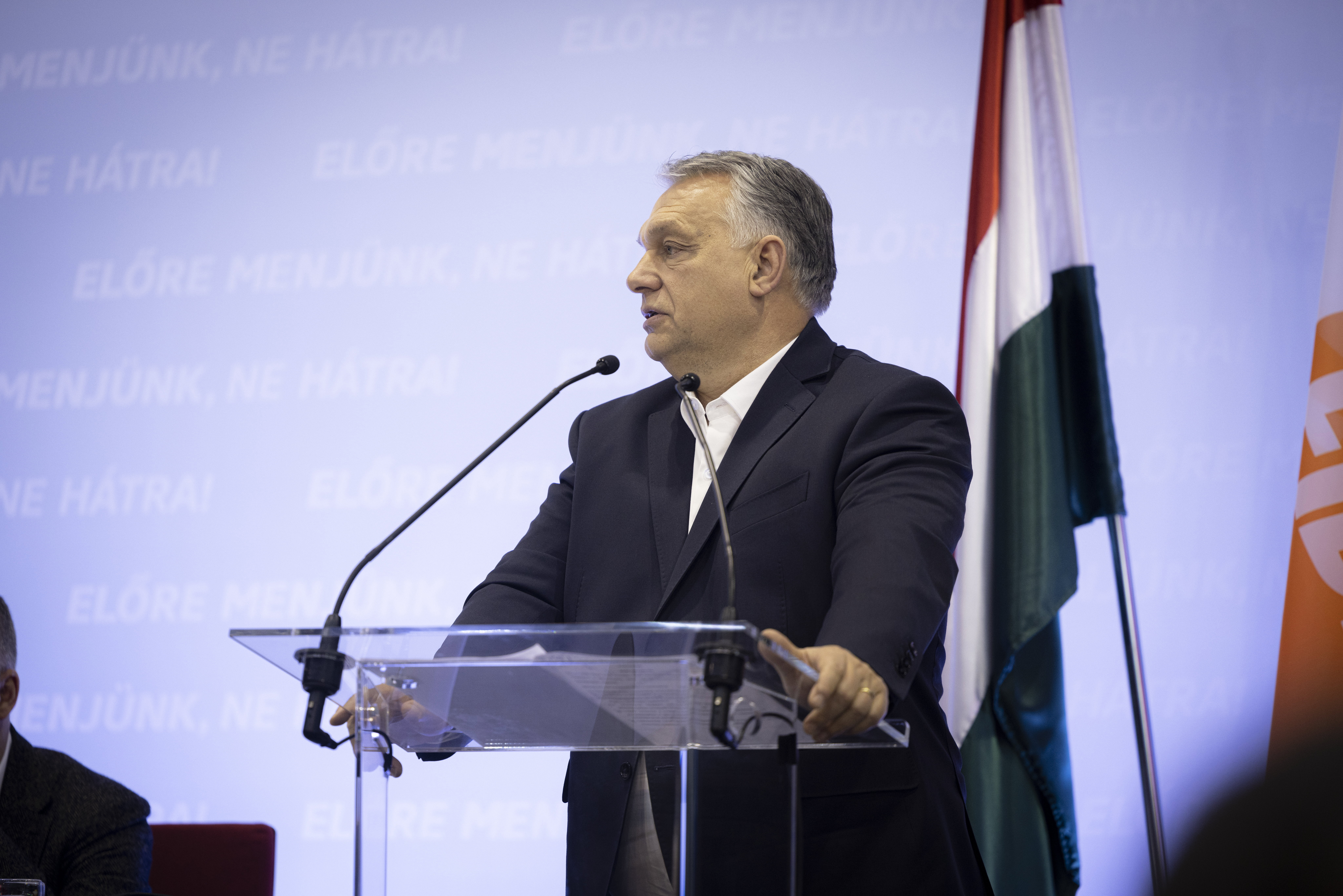 Török Gábor: Orbán a frakcióülésen nem sorolta a kockázatok közé a háborút
