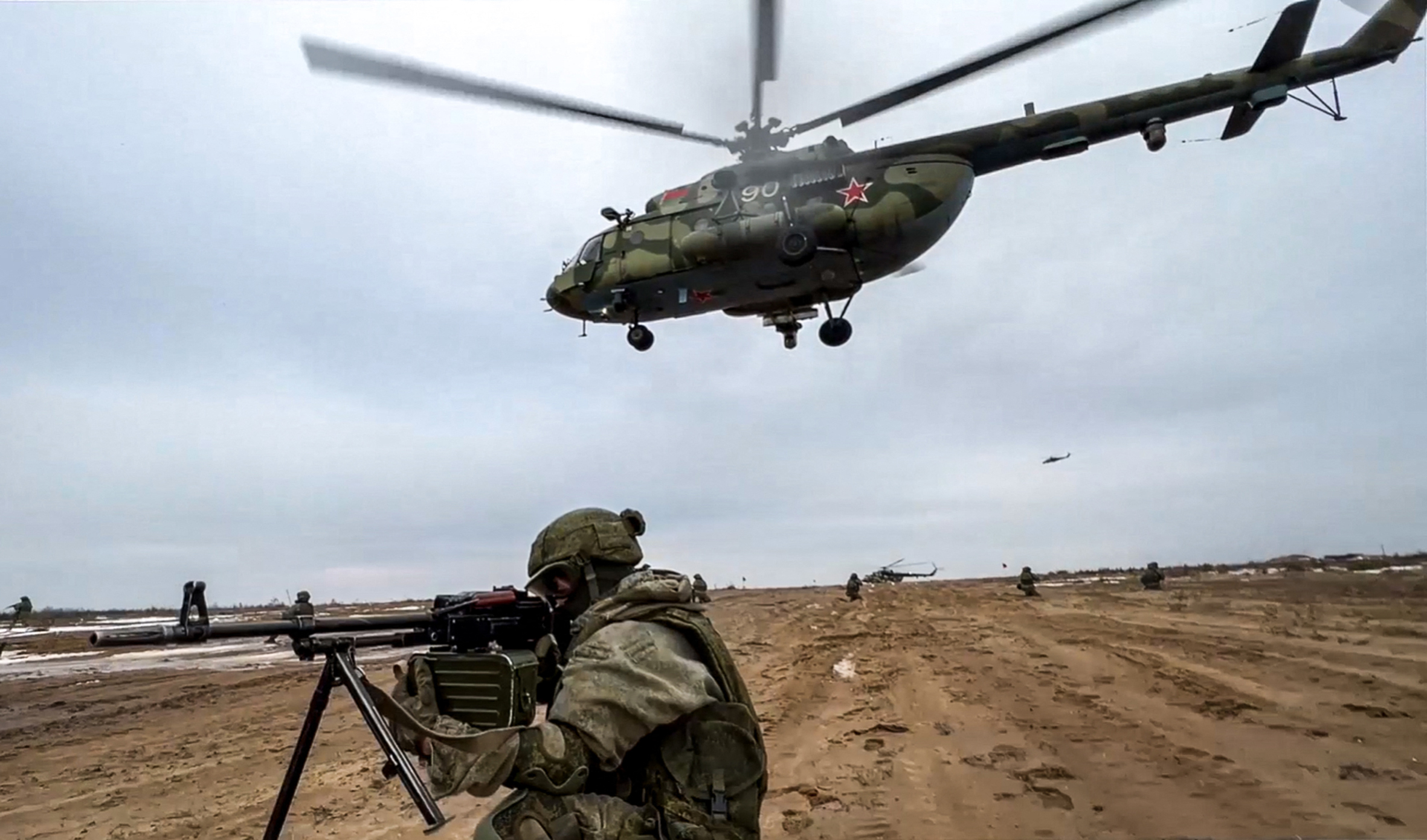 Putyin elindította az atomfegyveres hadgyakorlatot, az USA szerint az orosz hadsereg közelebb húzódott az ukrán határhoz