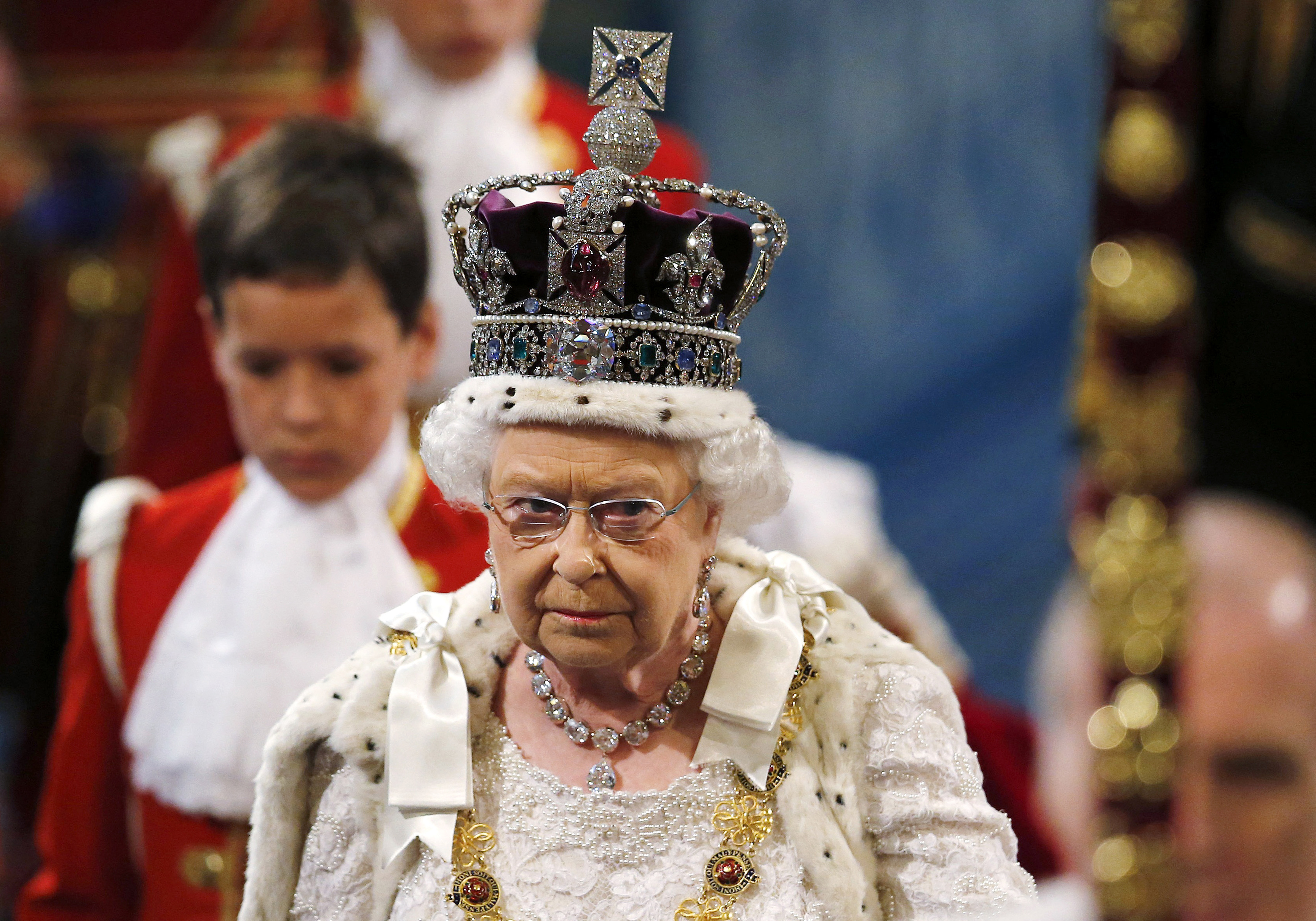 Koronás lett II. Erzsébet királynő