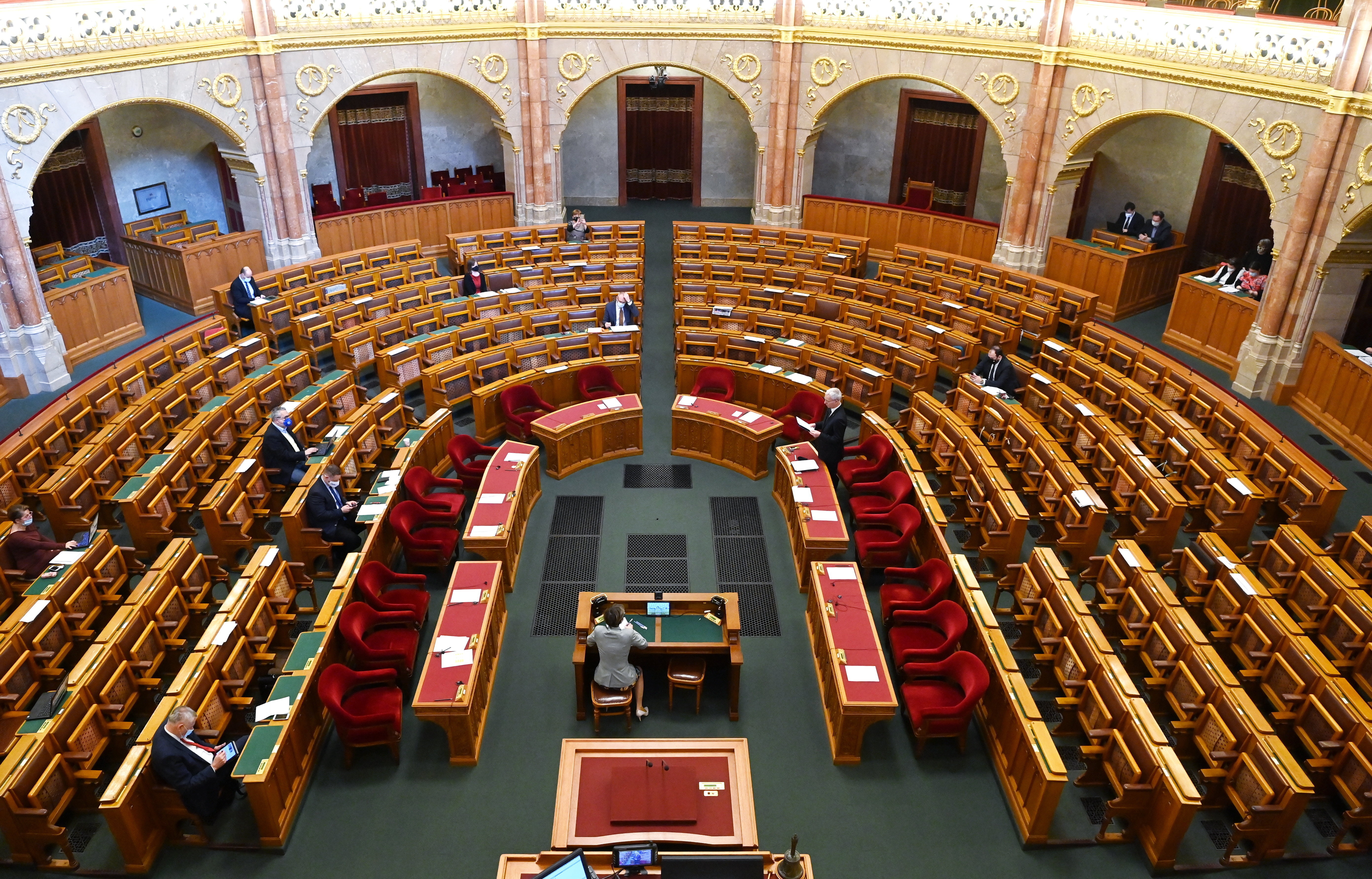 Rendkívüli parlamenti ülést kezdeményezett az ukrajnai helyzet miatt az ellenzék