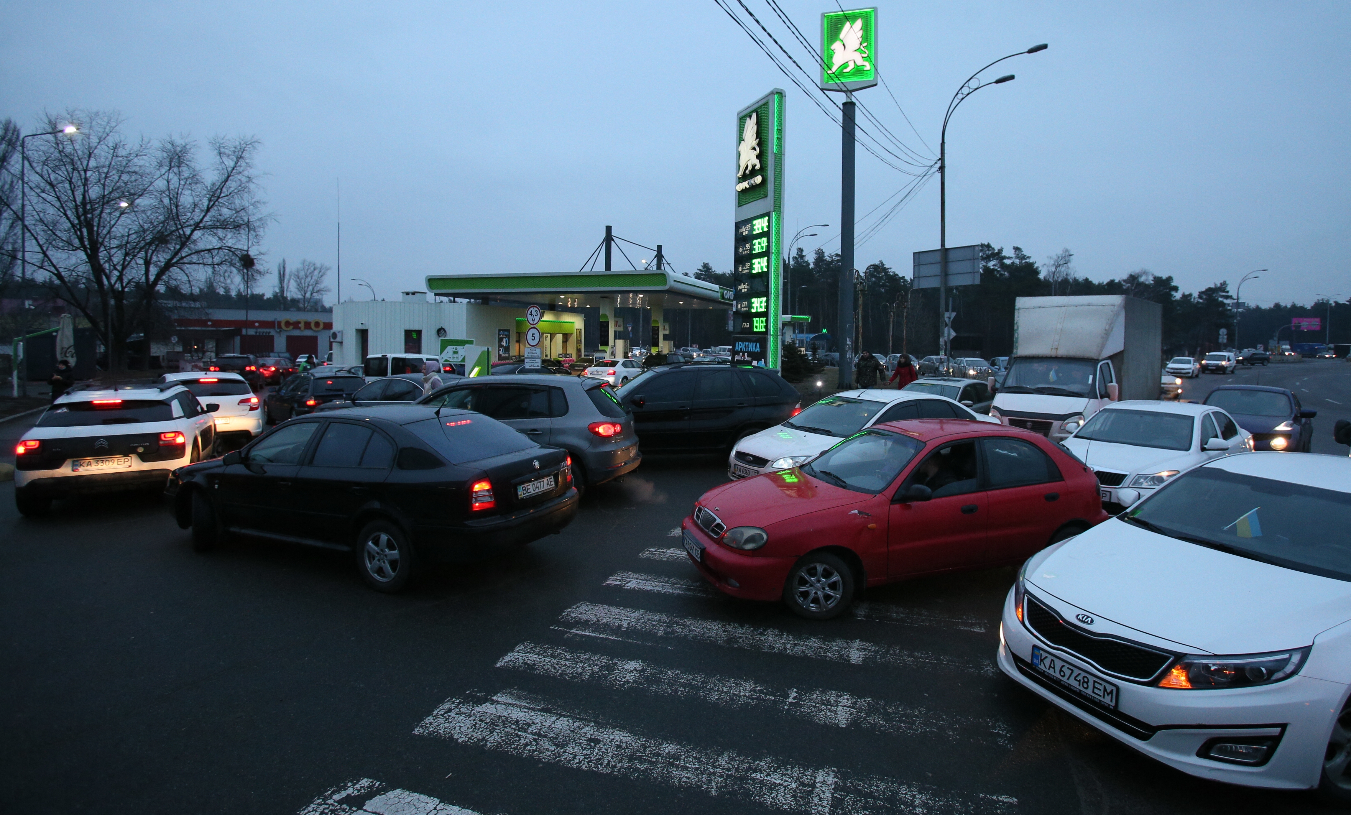 Nincs üzemanyag Kijevben - mondja egy helyi magyar