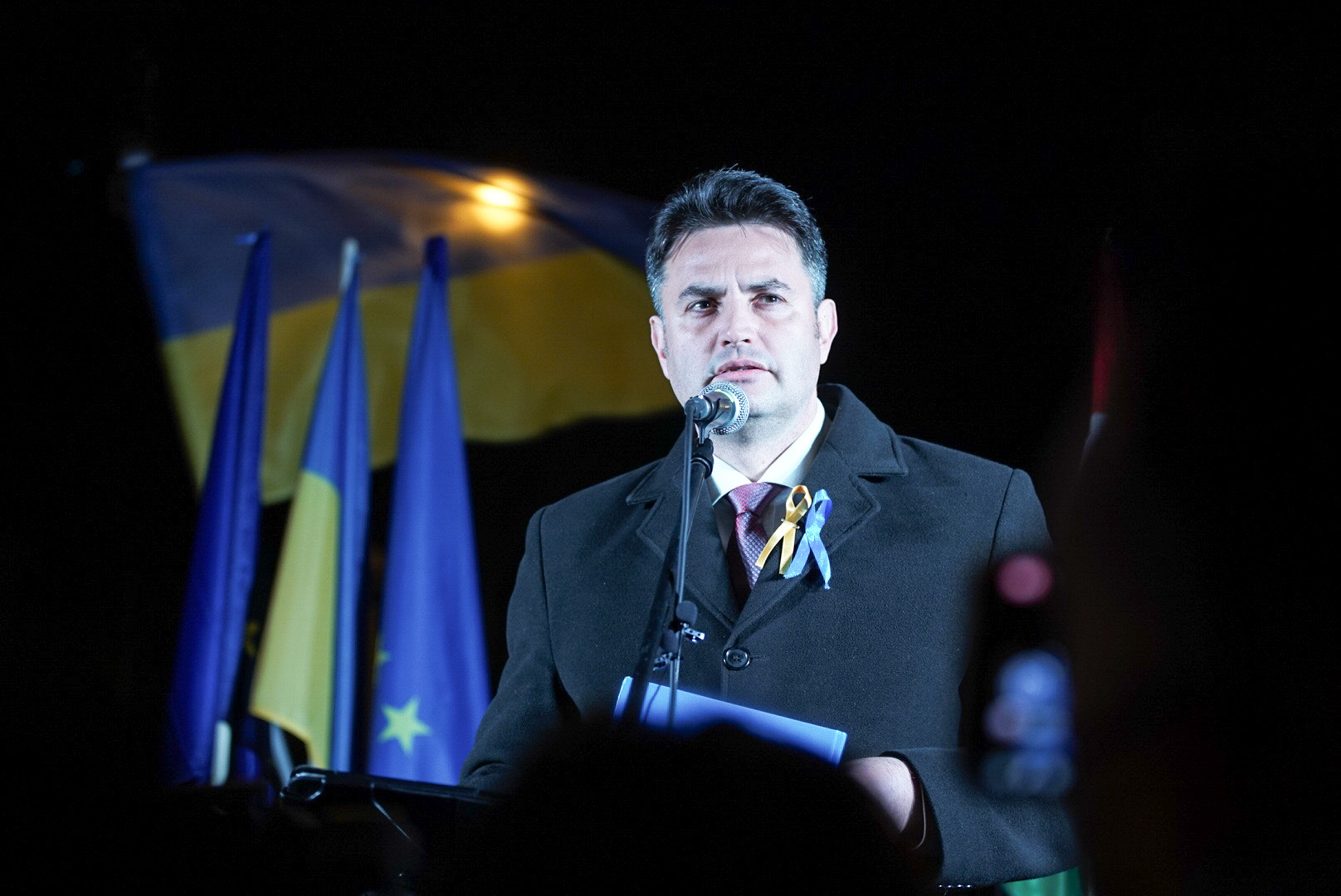 A kormány a „covidos” mailcímeken keresztül vádolja az ellenzéket azzal, hogy katonákat küldene Ukrajnába