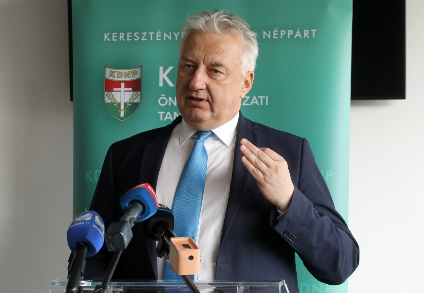 A KDNP elhatárolódott a helyi pártelnökétől, hogy kibékítse a Fideszt Dunaújvárosban