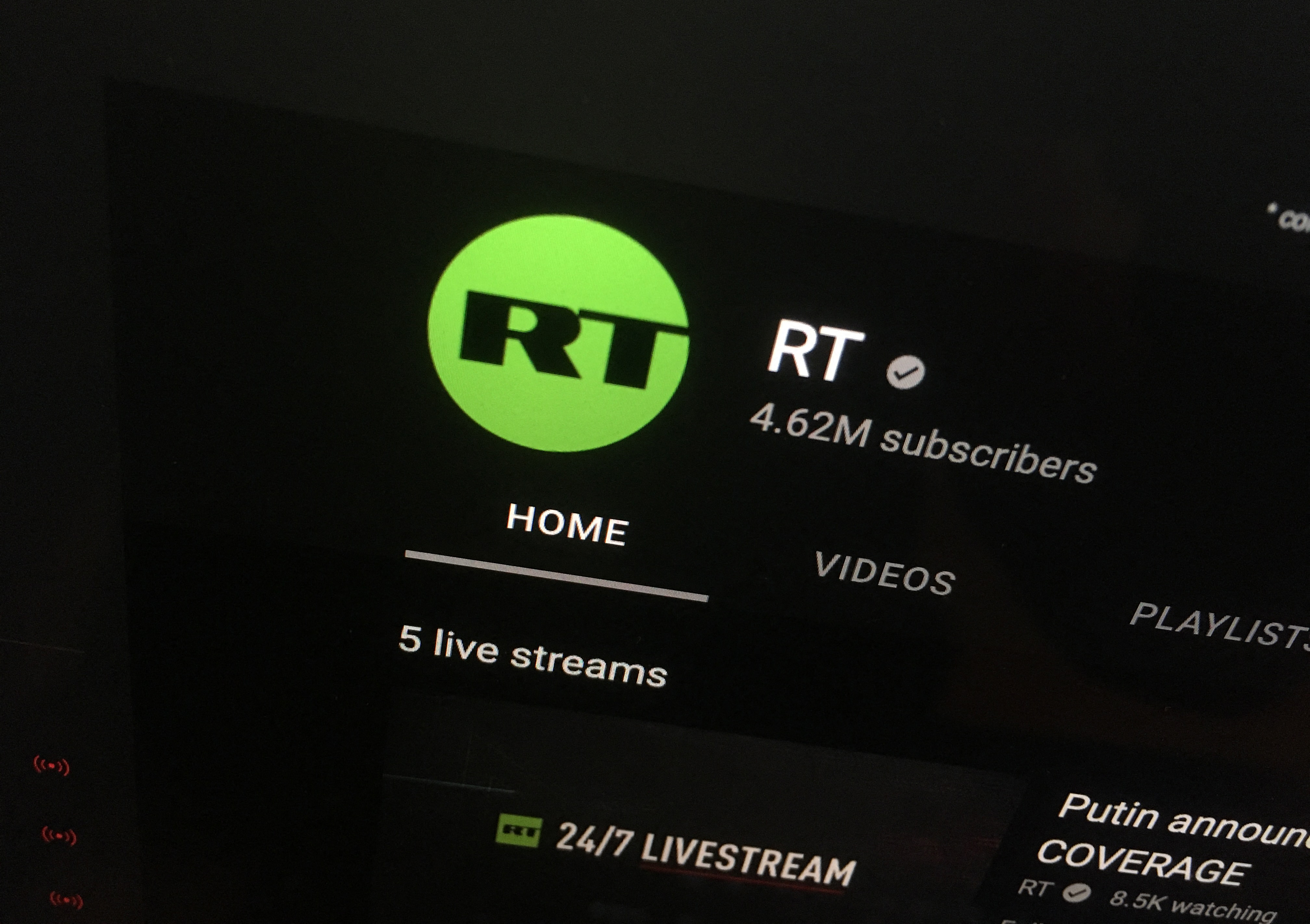 A YouTube egész Európában letiltotta az RT-t és a Sputnikot