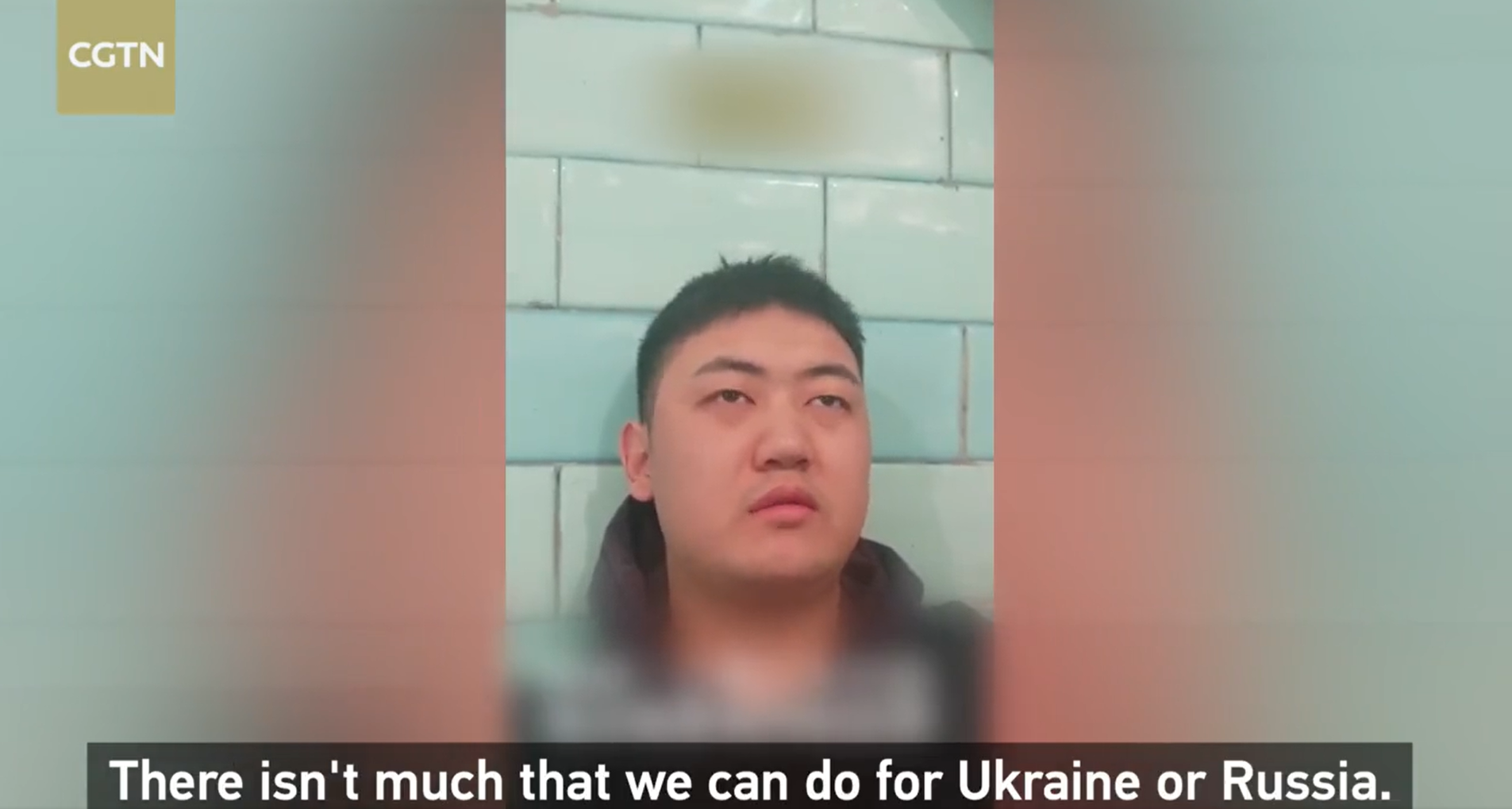 A kínai állami hírügynökség videót tett közzé Kijevben rekedt kínai diákokról, akik békét szeretnének