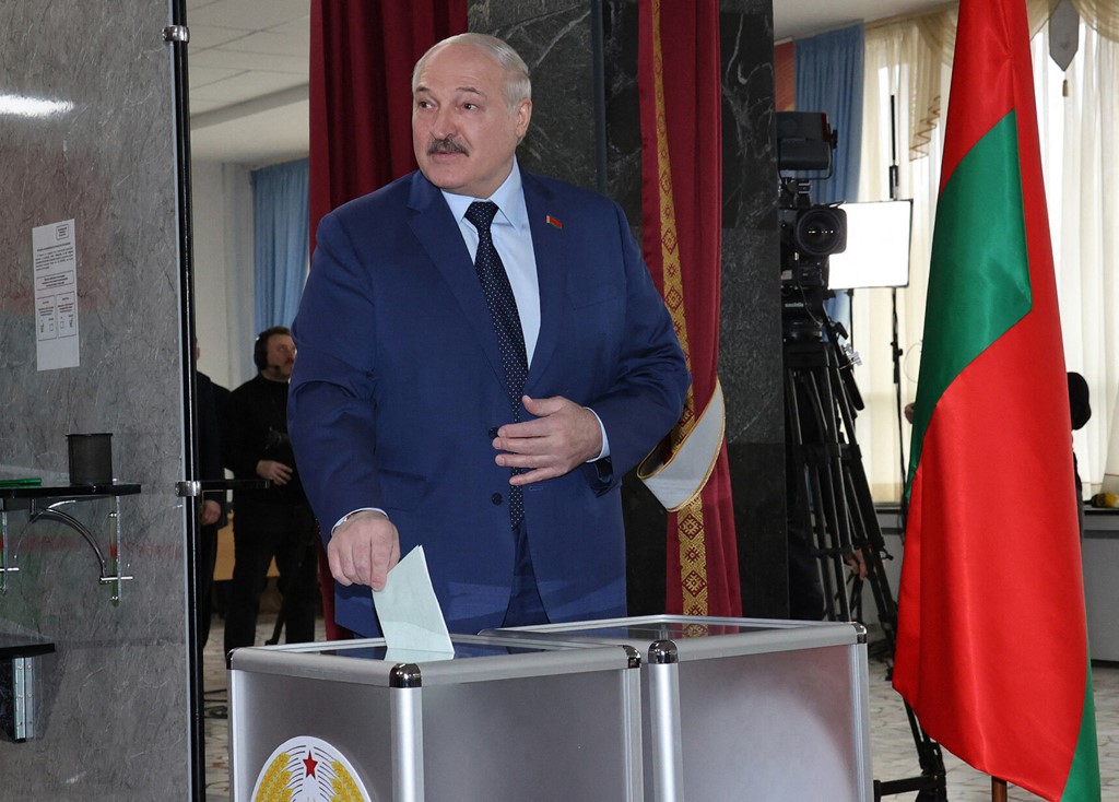 Lukasenka teljes harckészültséget rendelt el Belaruszban a Wagner puccskísérlete miatt
